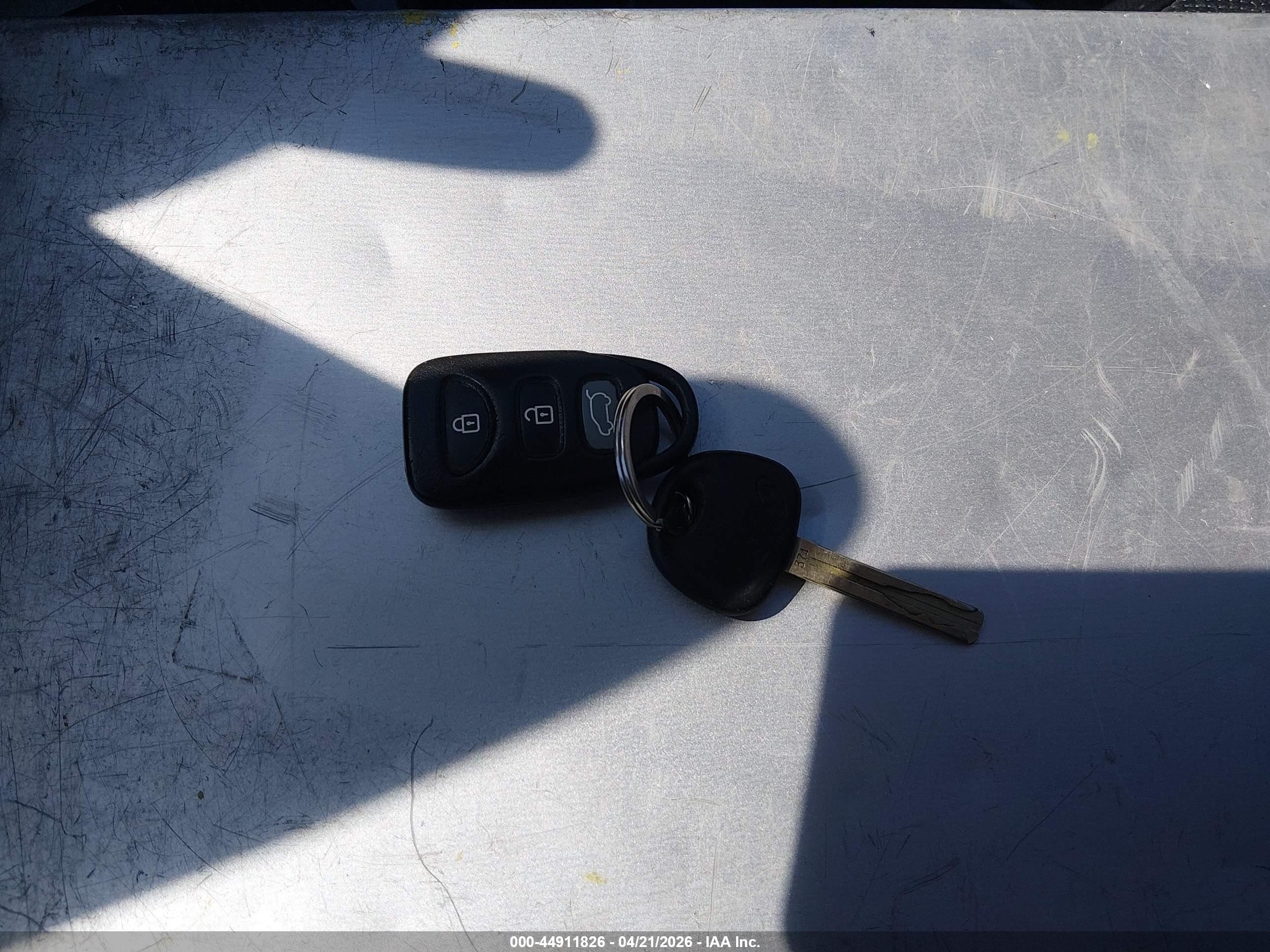 HYUNDAI ELANTRA image 11