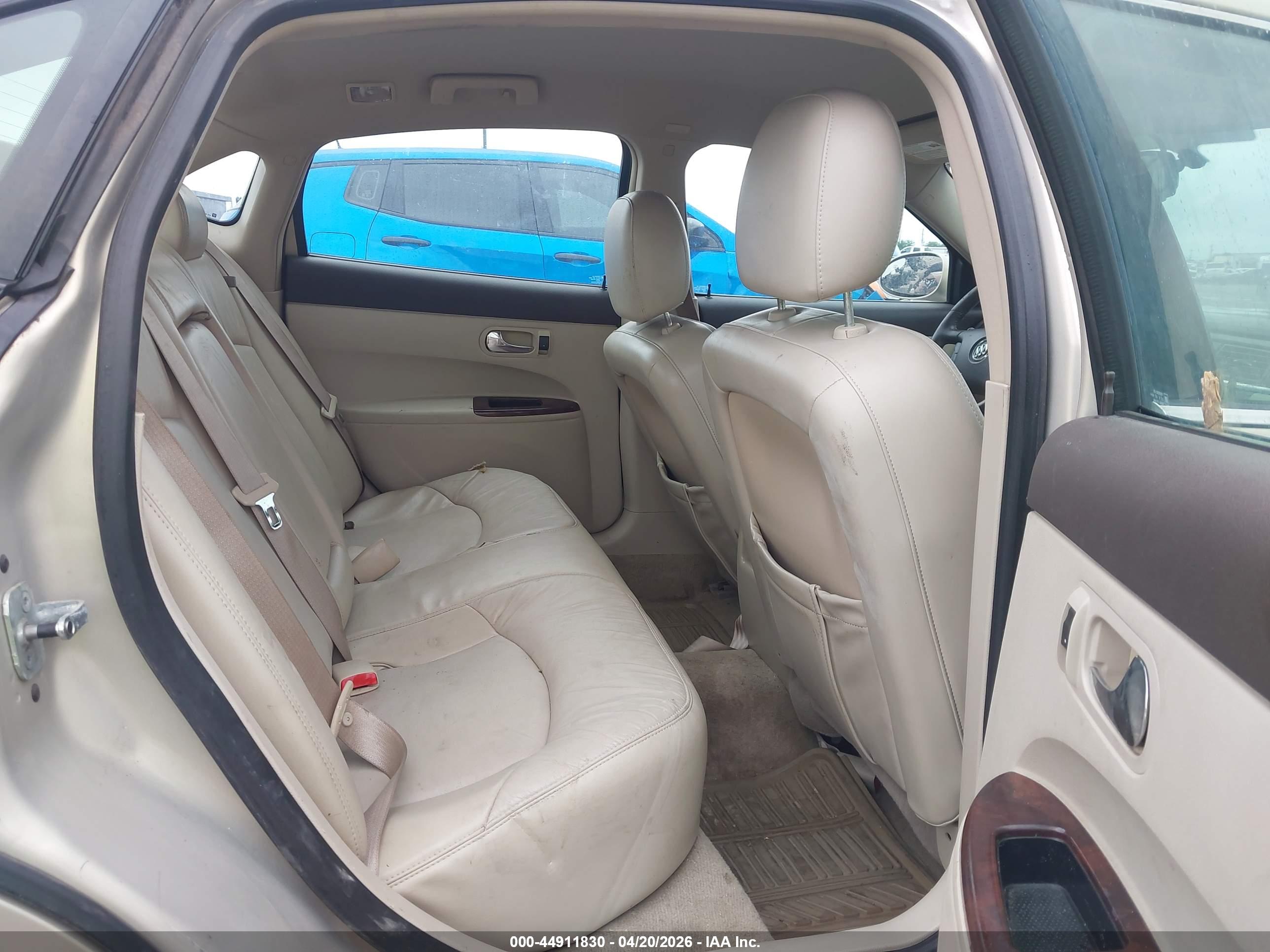 BUICK LACROSSE image 8
