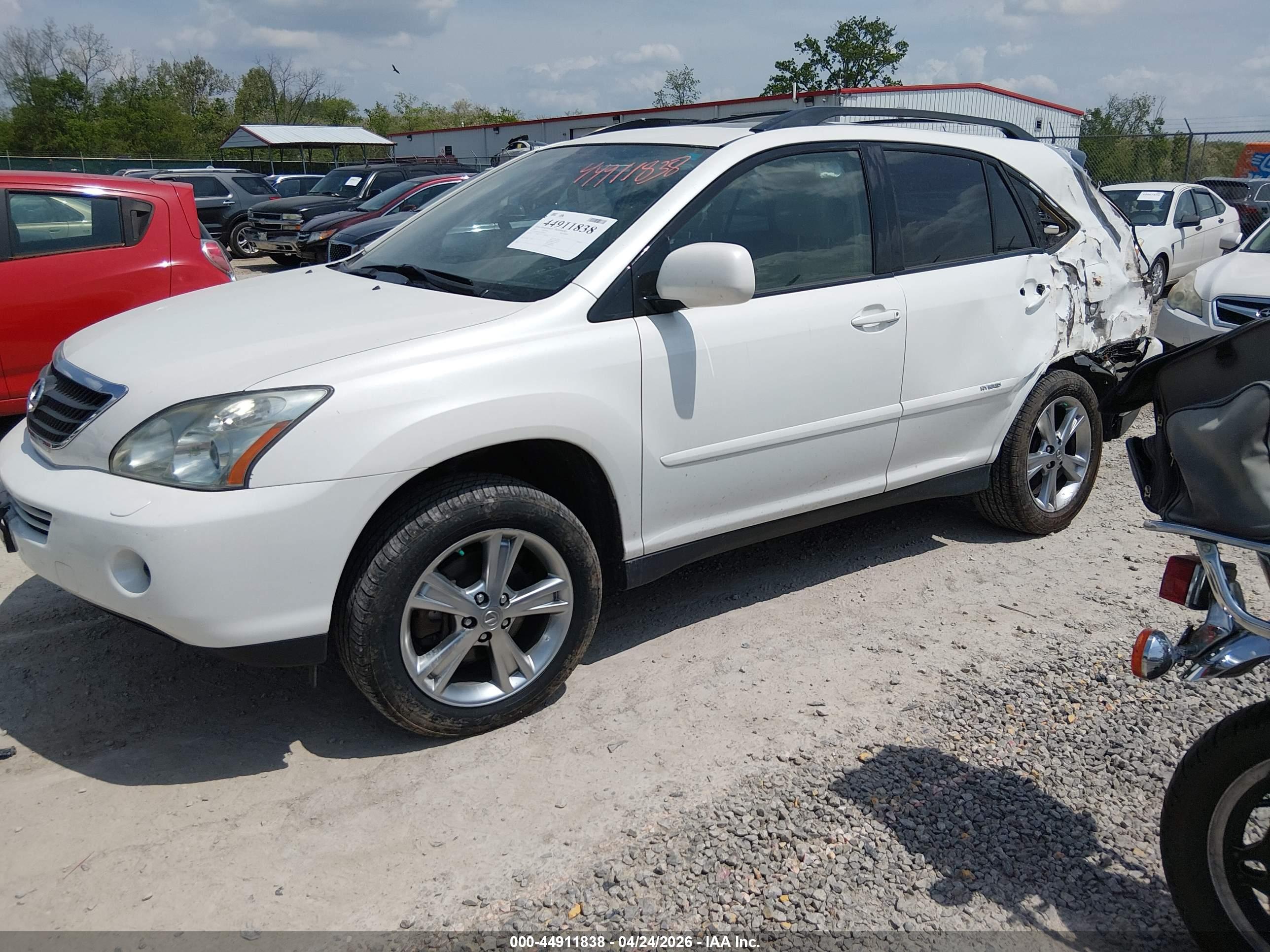 LEXUS RX image 2