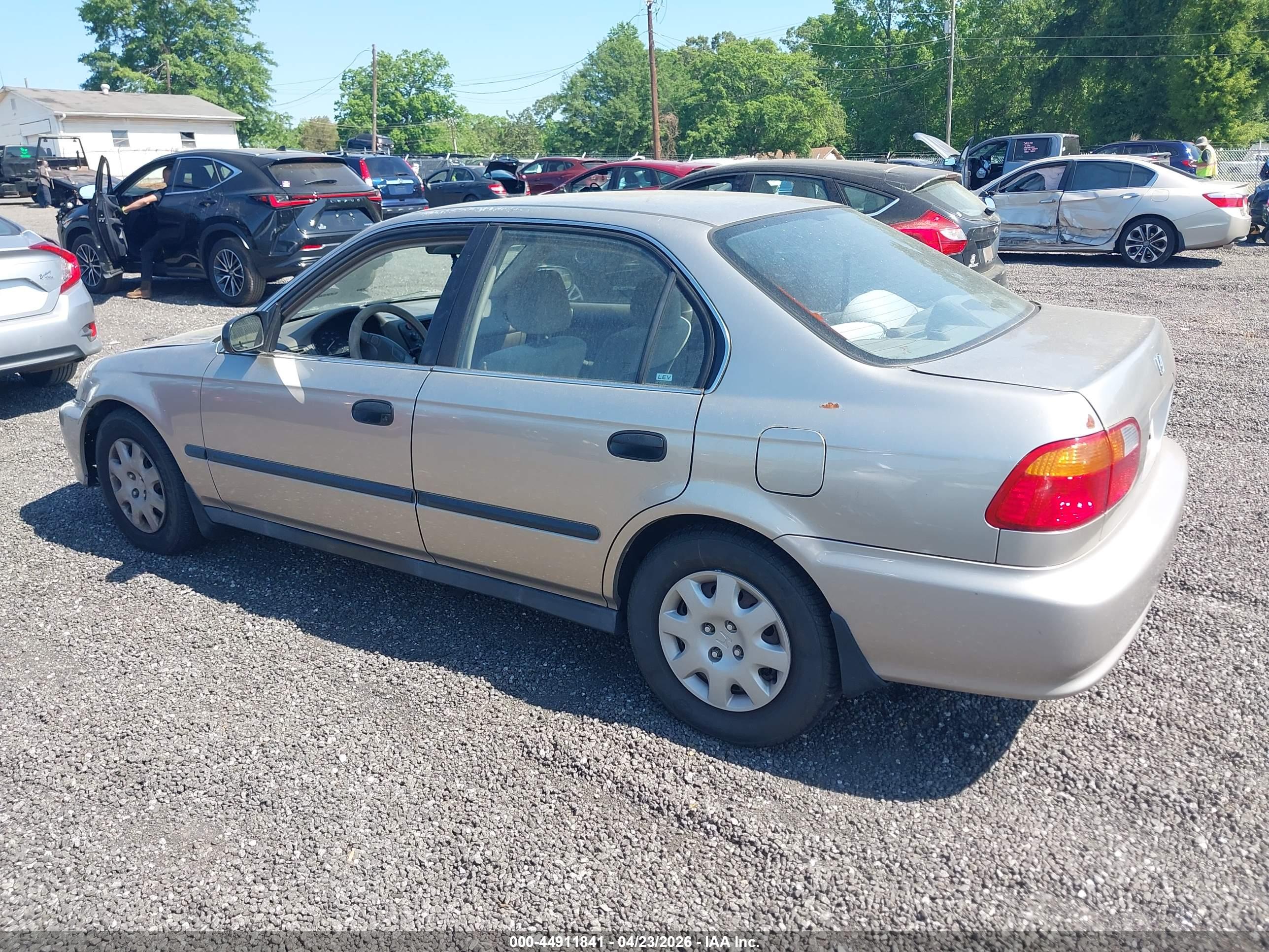 HONDA CIVIC image 3