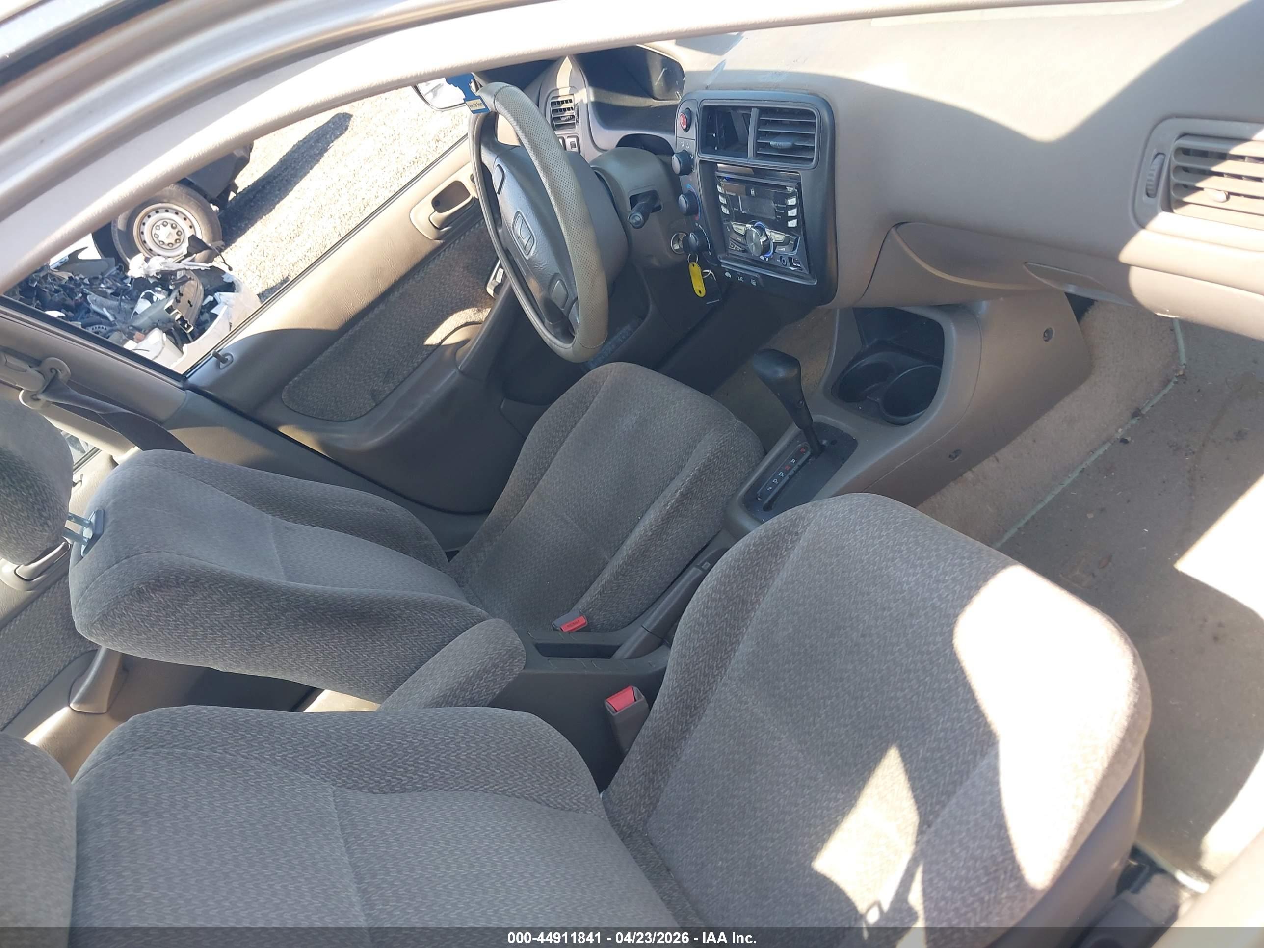 HONDA CIVIC image 5
