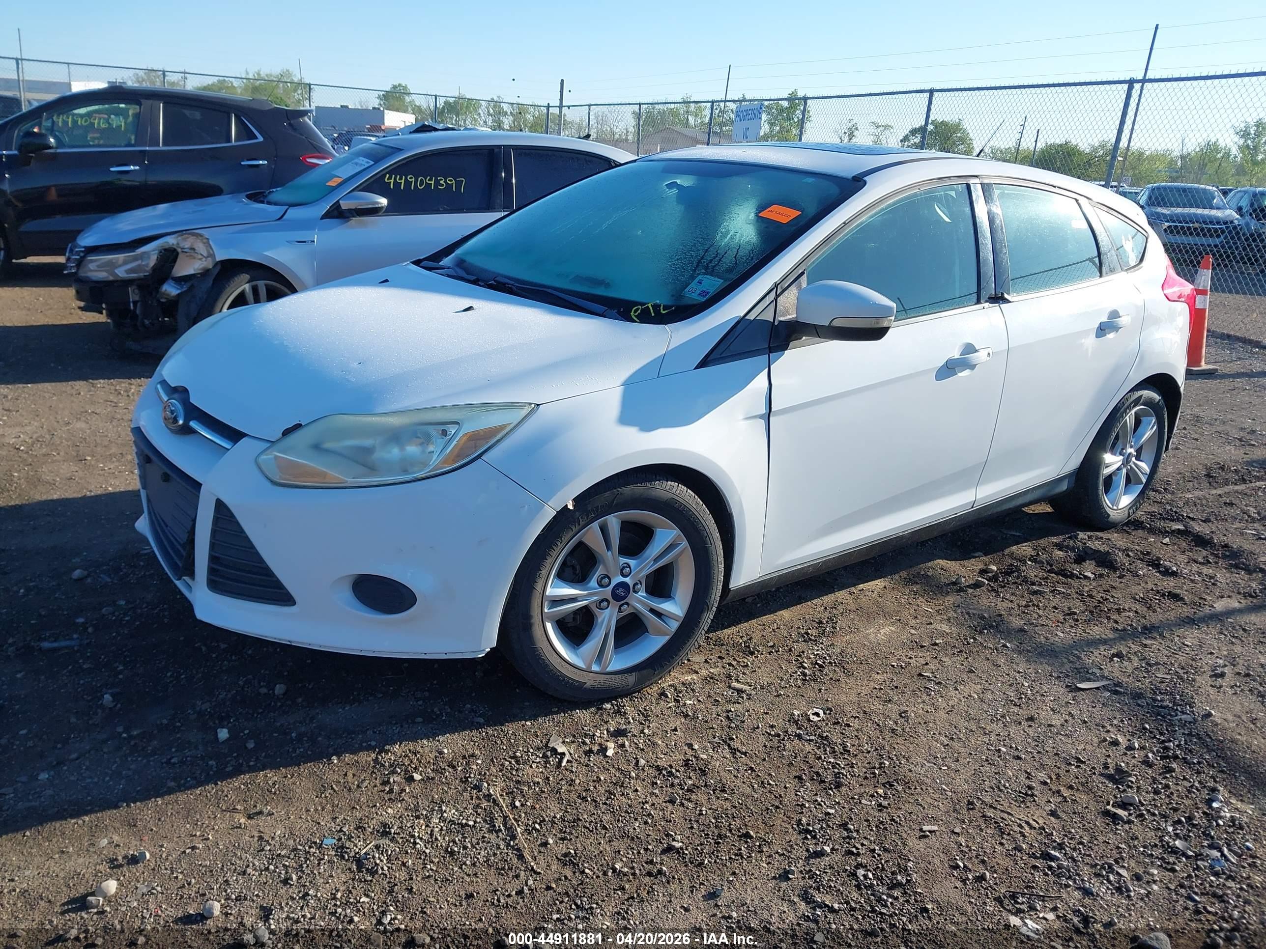 FORD FOCUS image 2