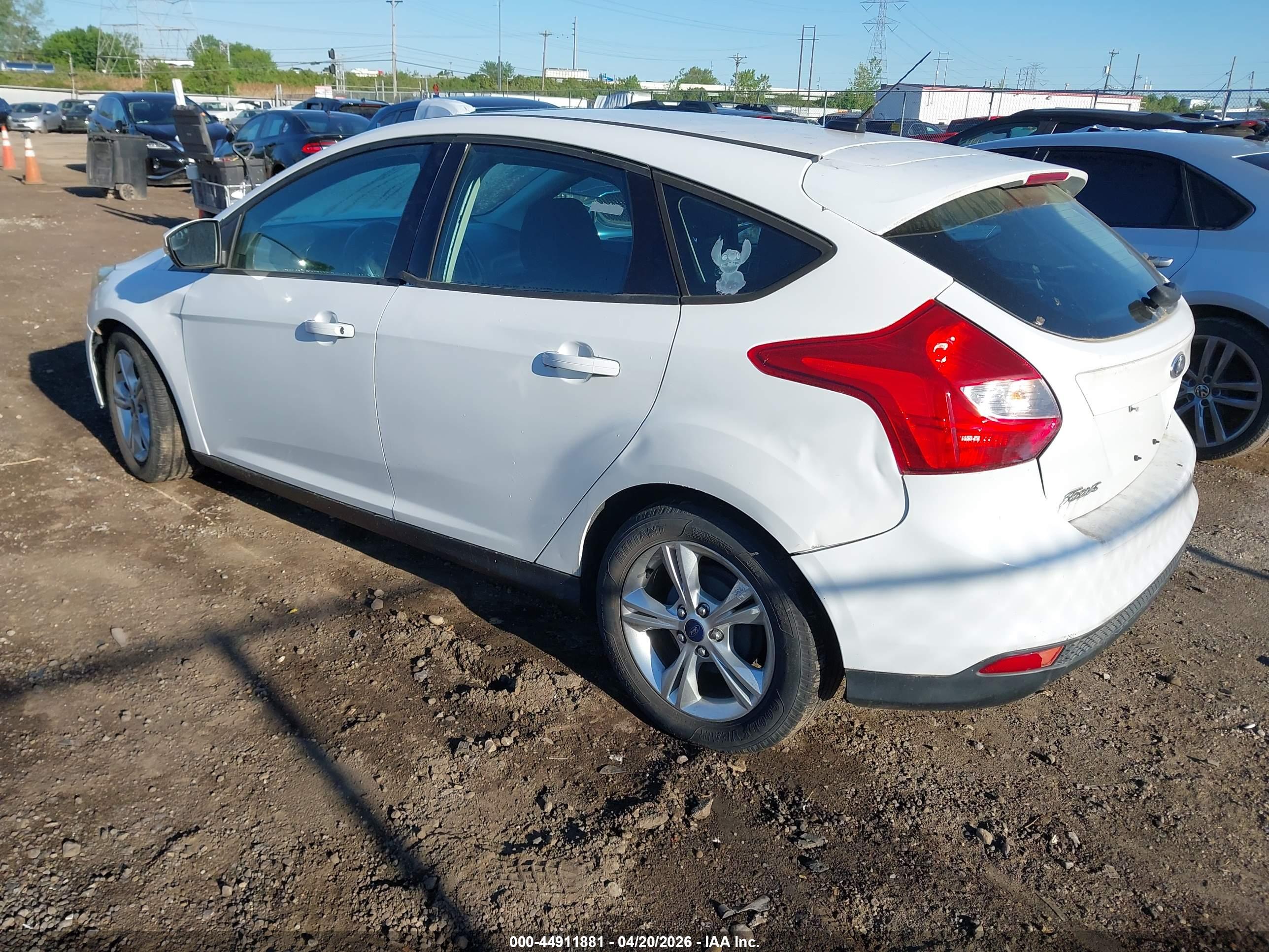 FORD FOCUS image 3