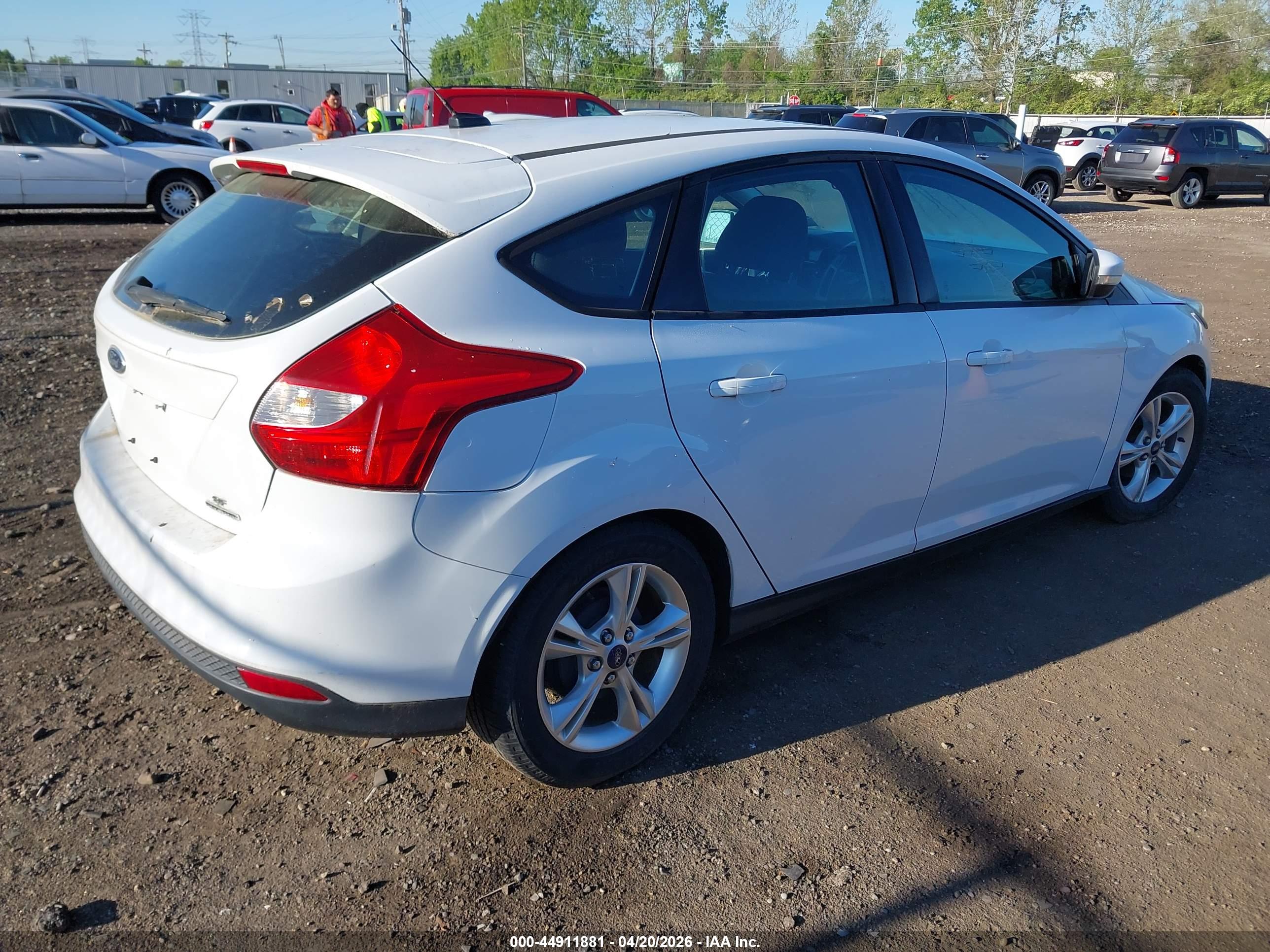 FORD FOCUS image 4