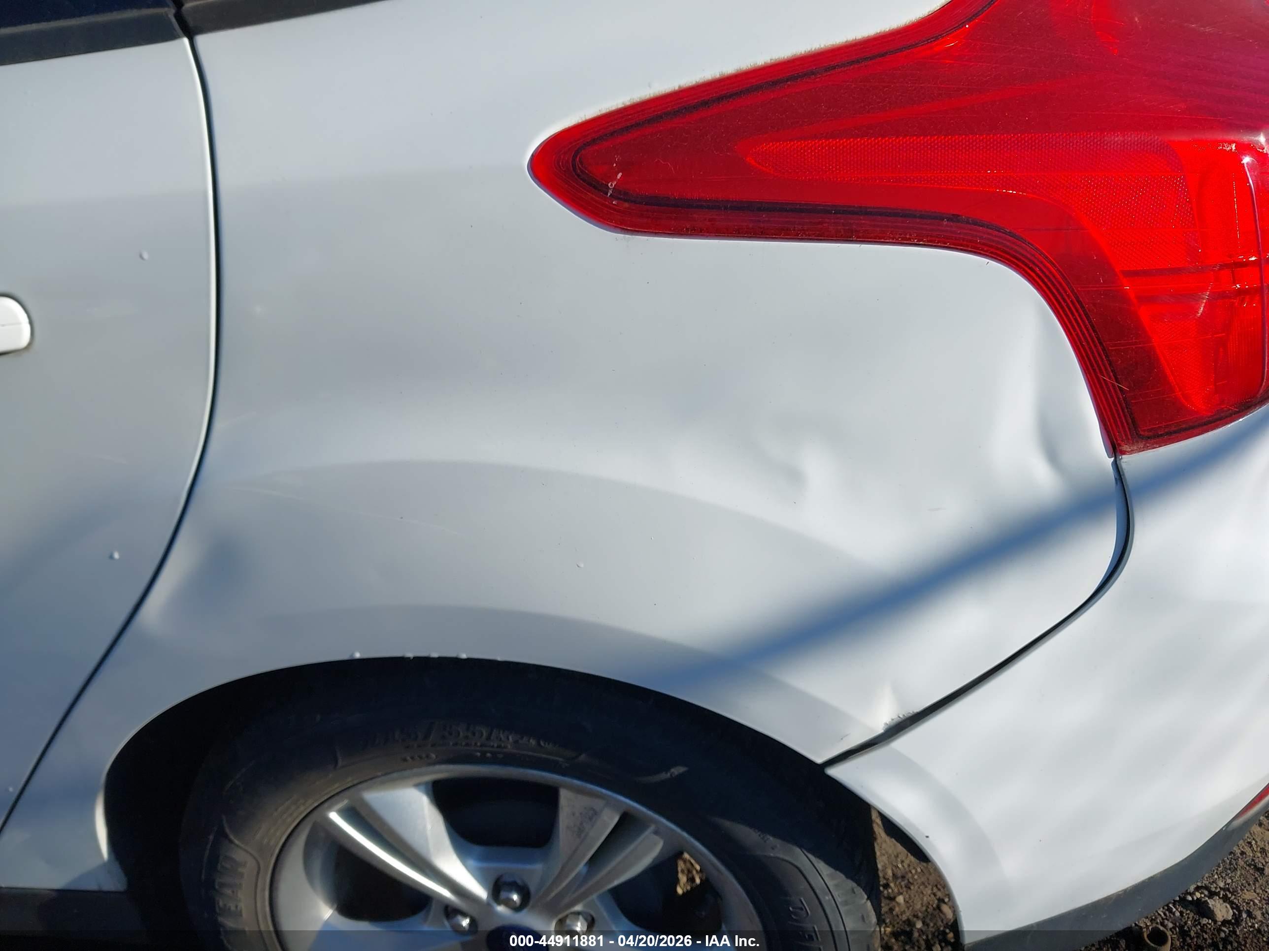 FORD FOCUS image 6