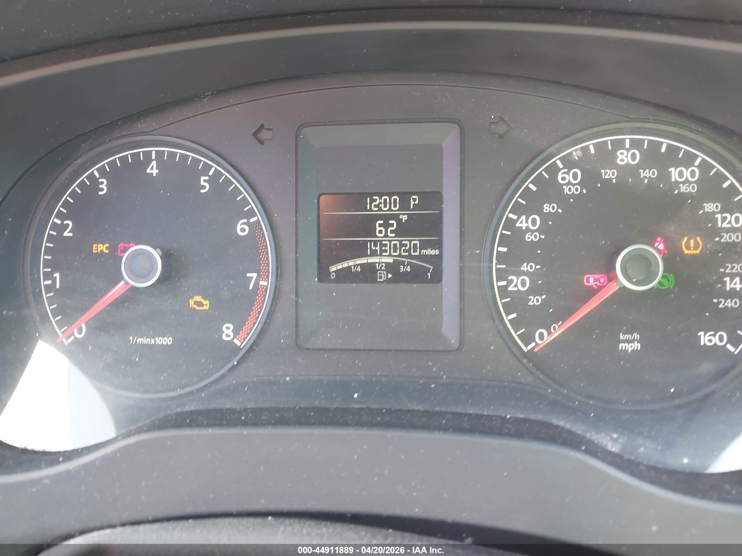 VOLKSWAGEN JETTA image 7