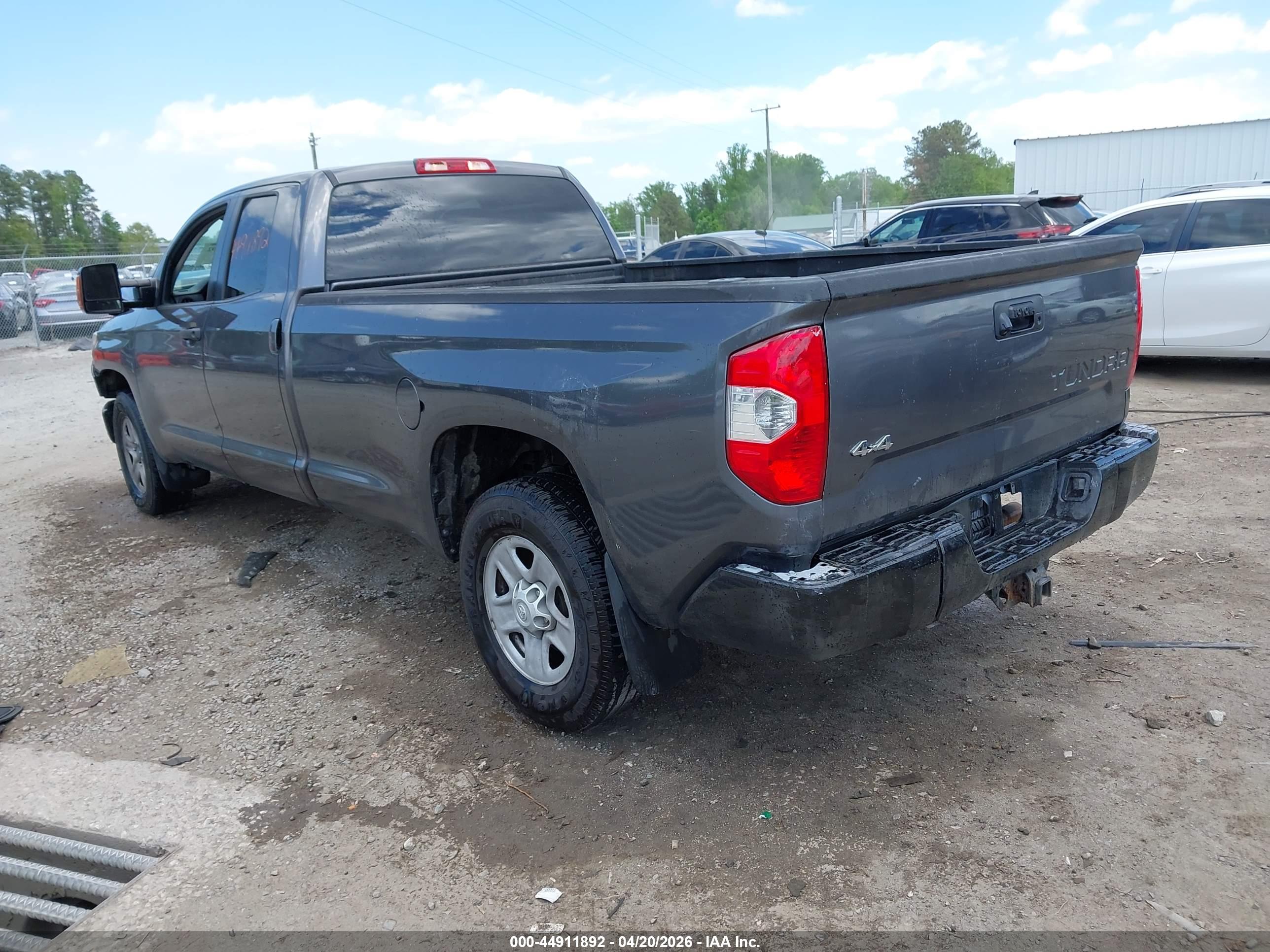 TOYOTA TUNDRA image 3