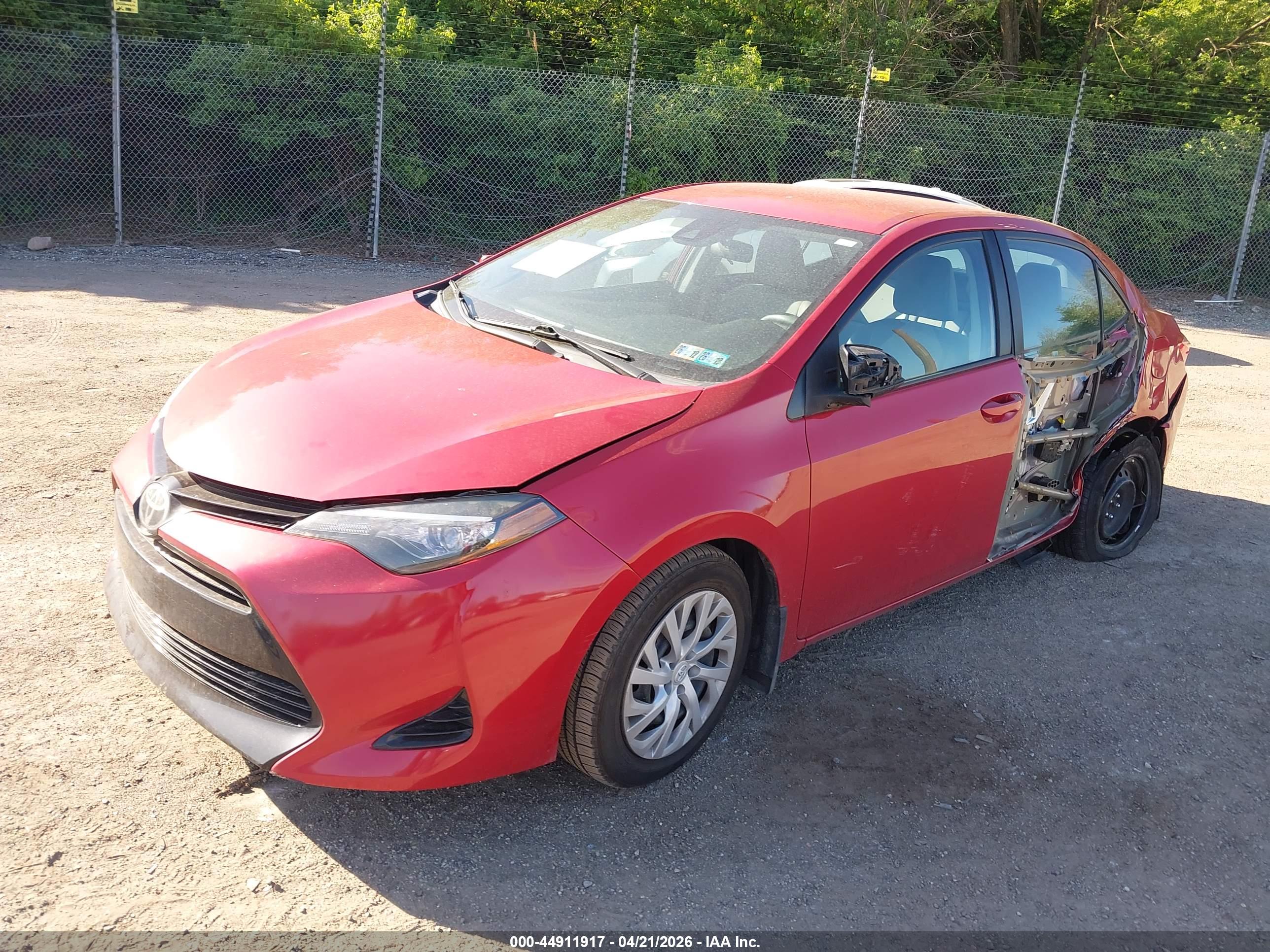 TOYOTA COROLLA image 2