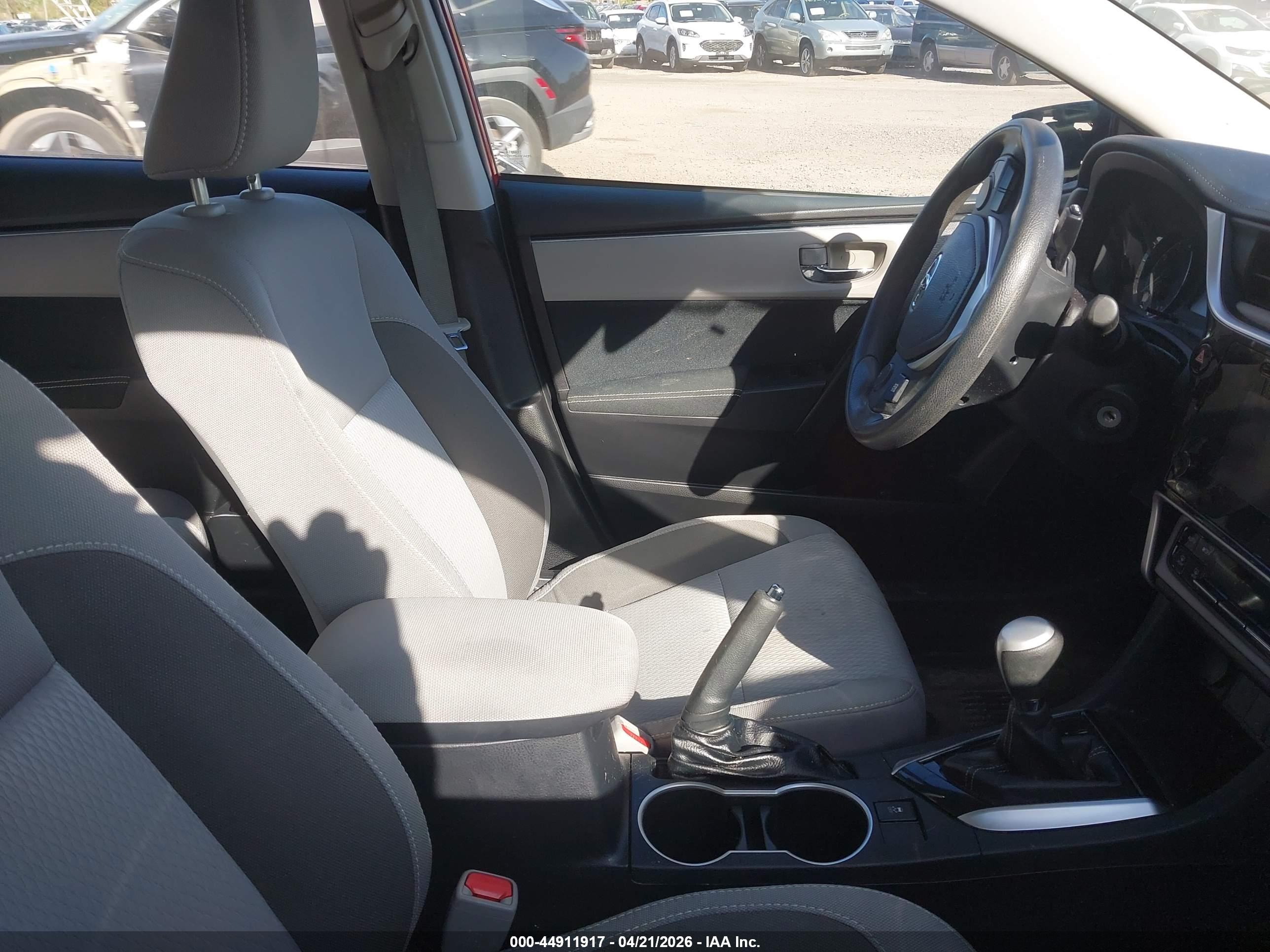 TOYOTA COROLLA image 5