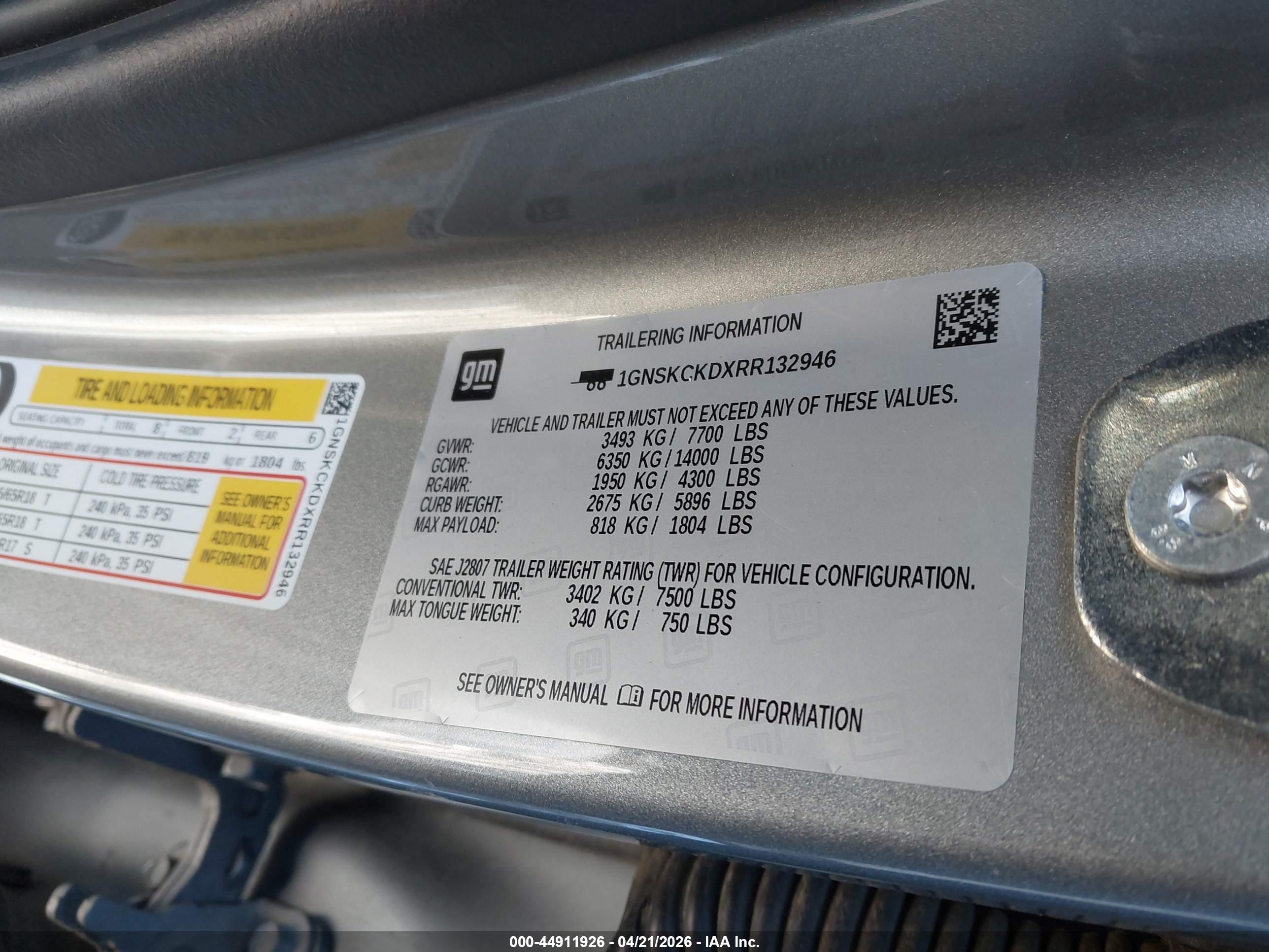 CHEVROLET SUBURBAN image 9