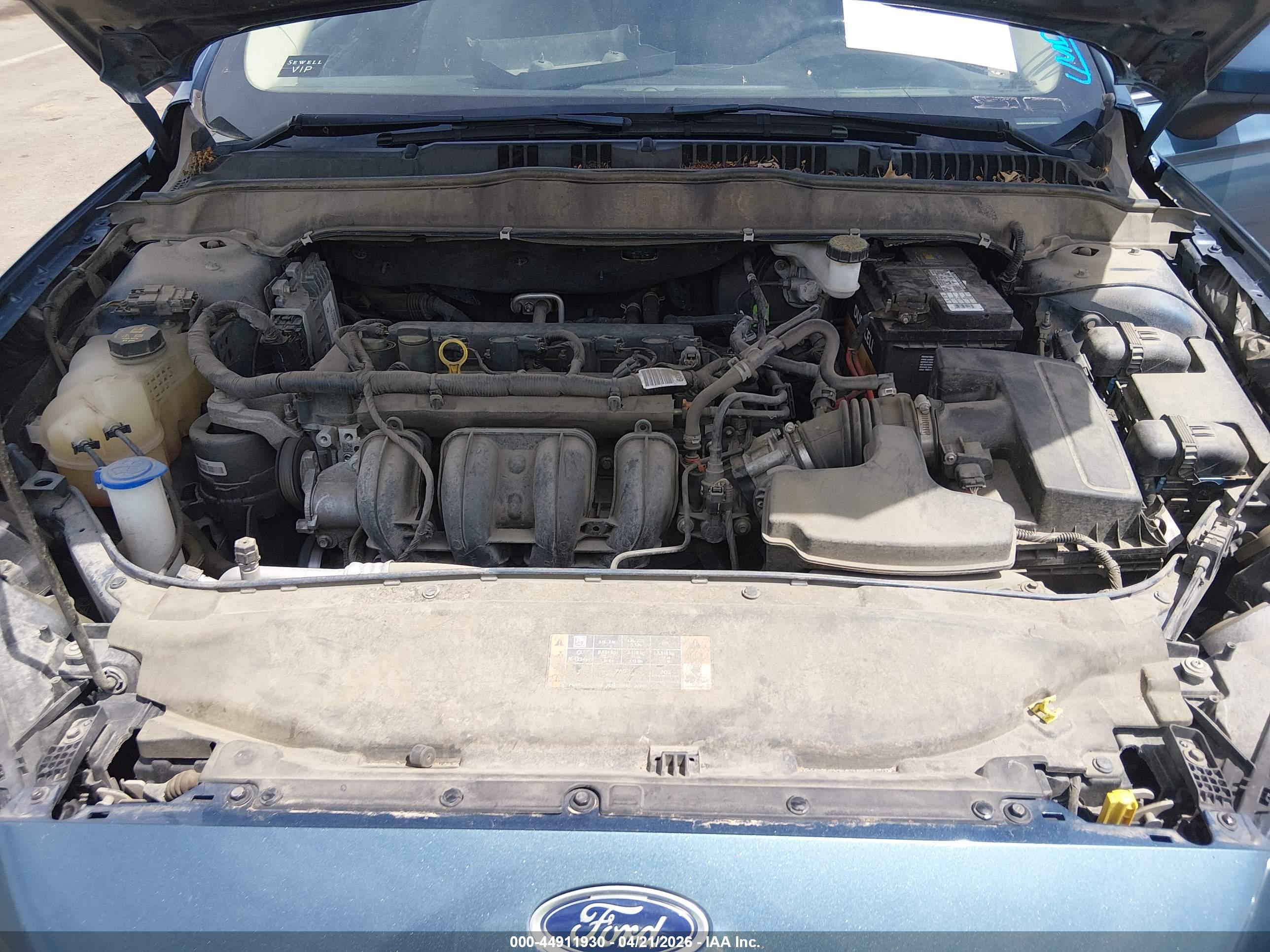 FORD FUSION image 10
