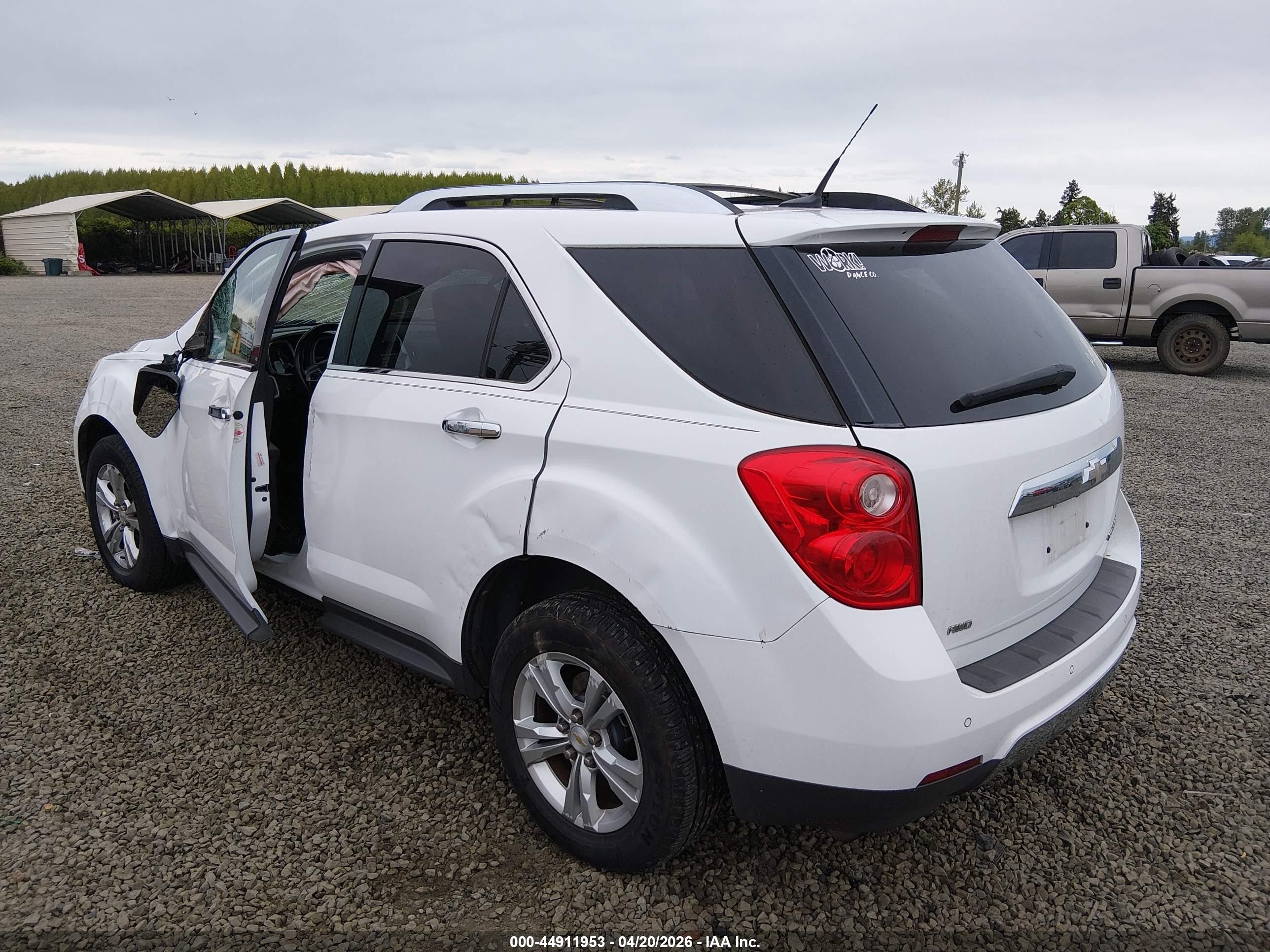 CHEVROLET EQUINOX image 3