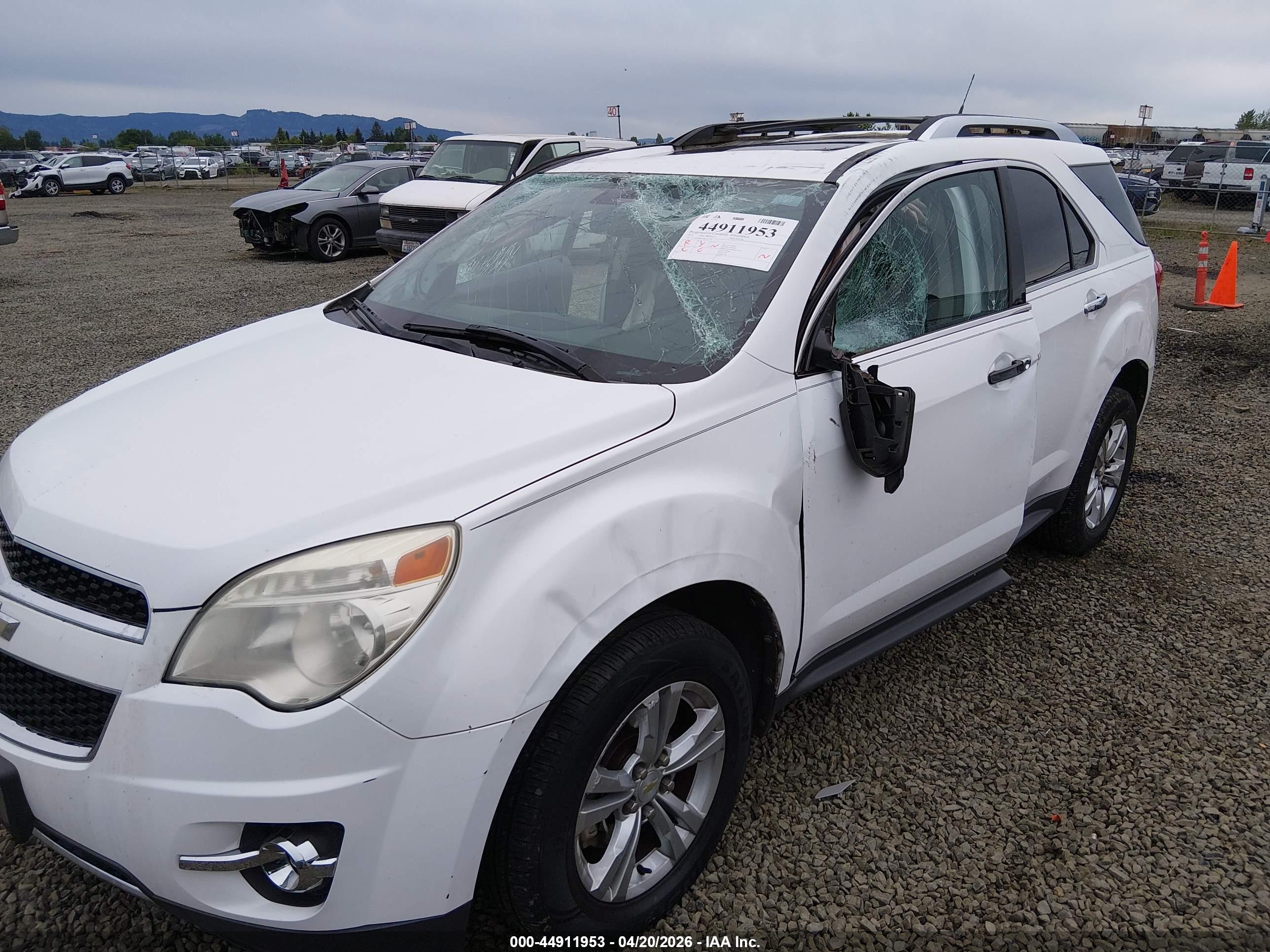 CHEVROLET EQUINOX image 6