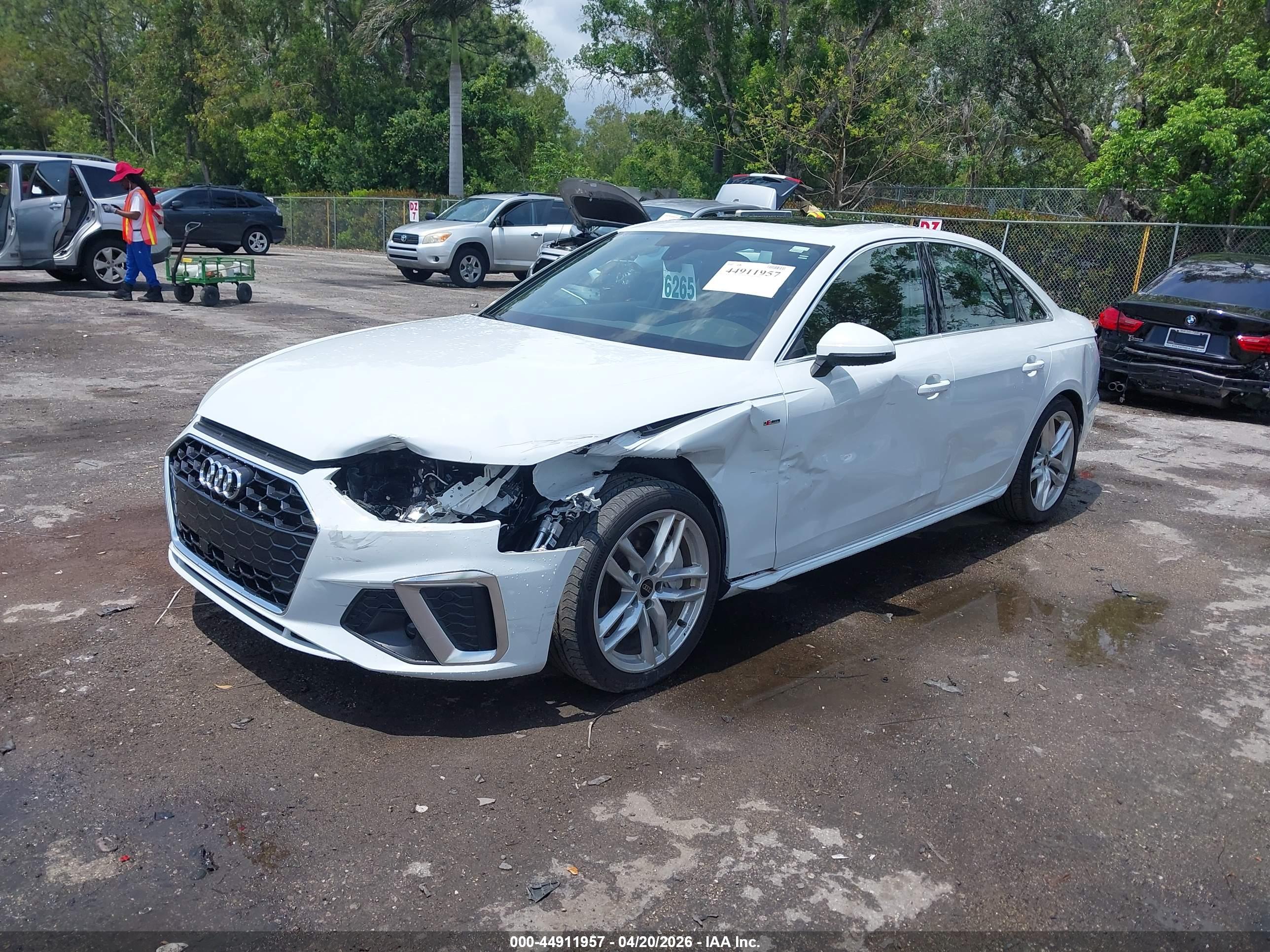 AUDI A4 image 2