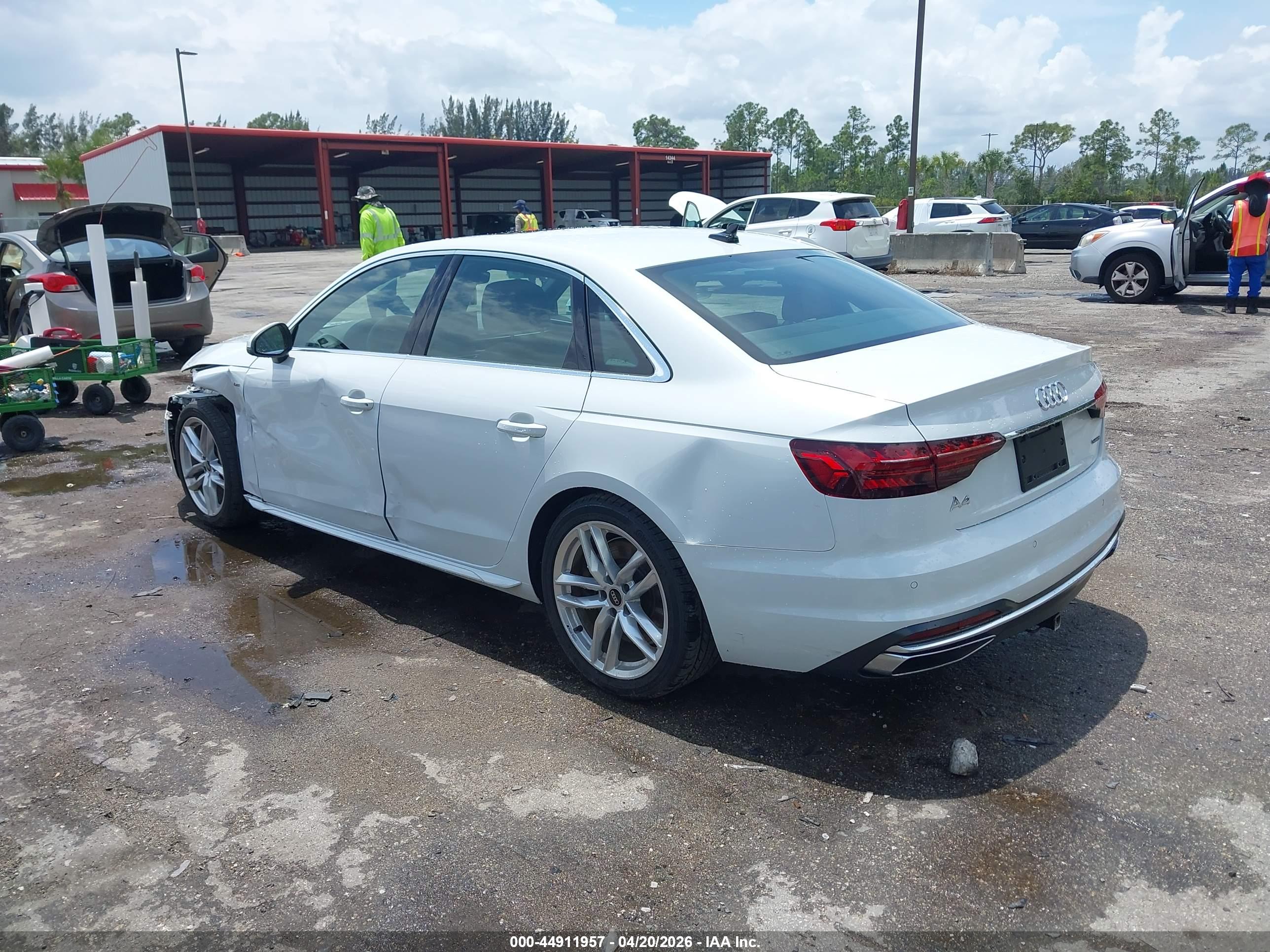 AUDI A4 image 3