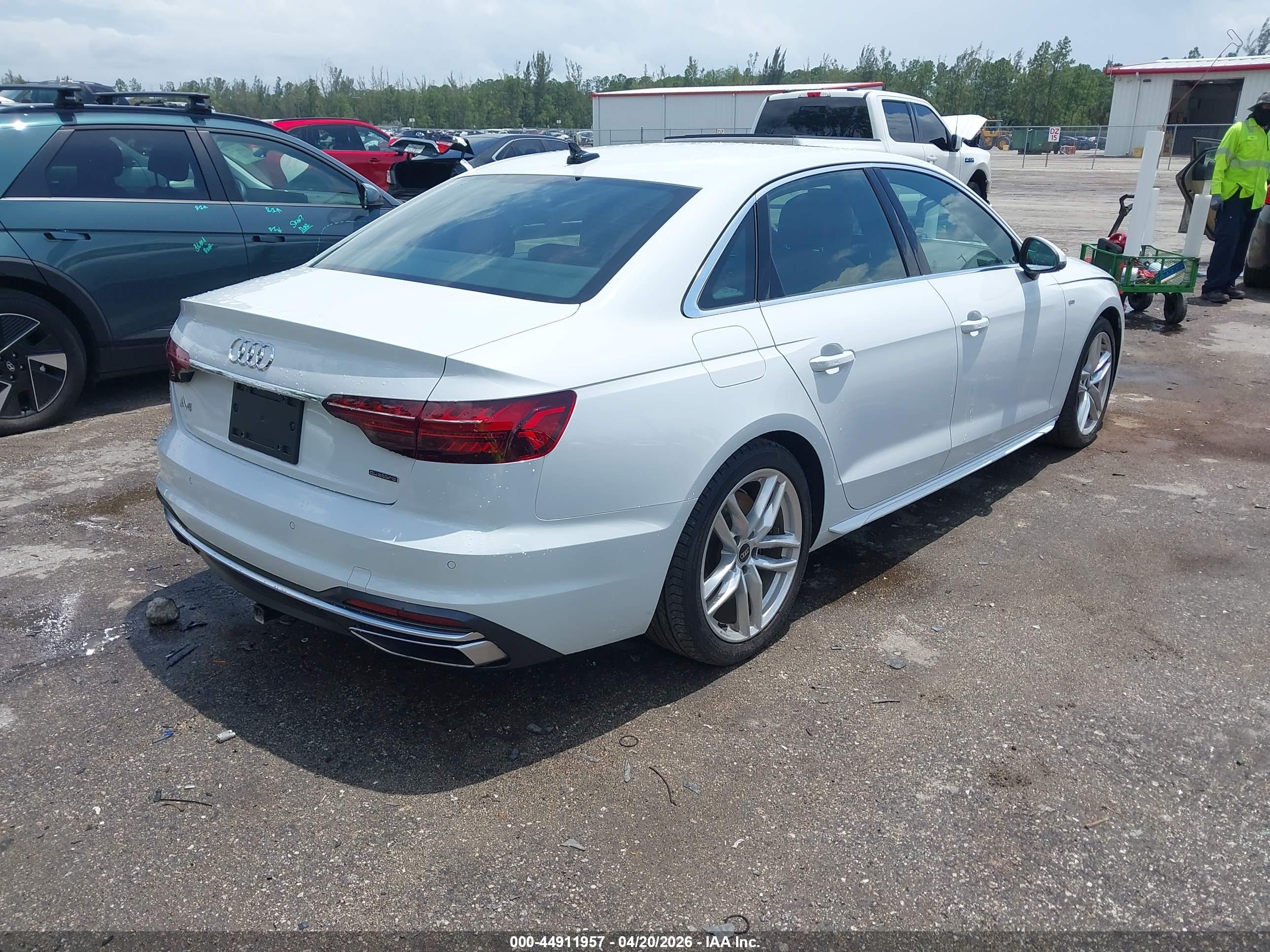 AUDI A4 image 4