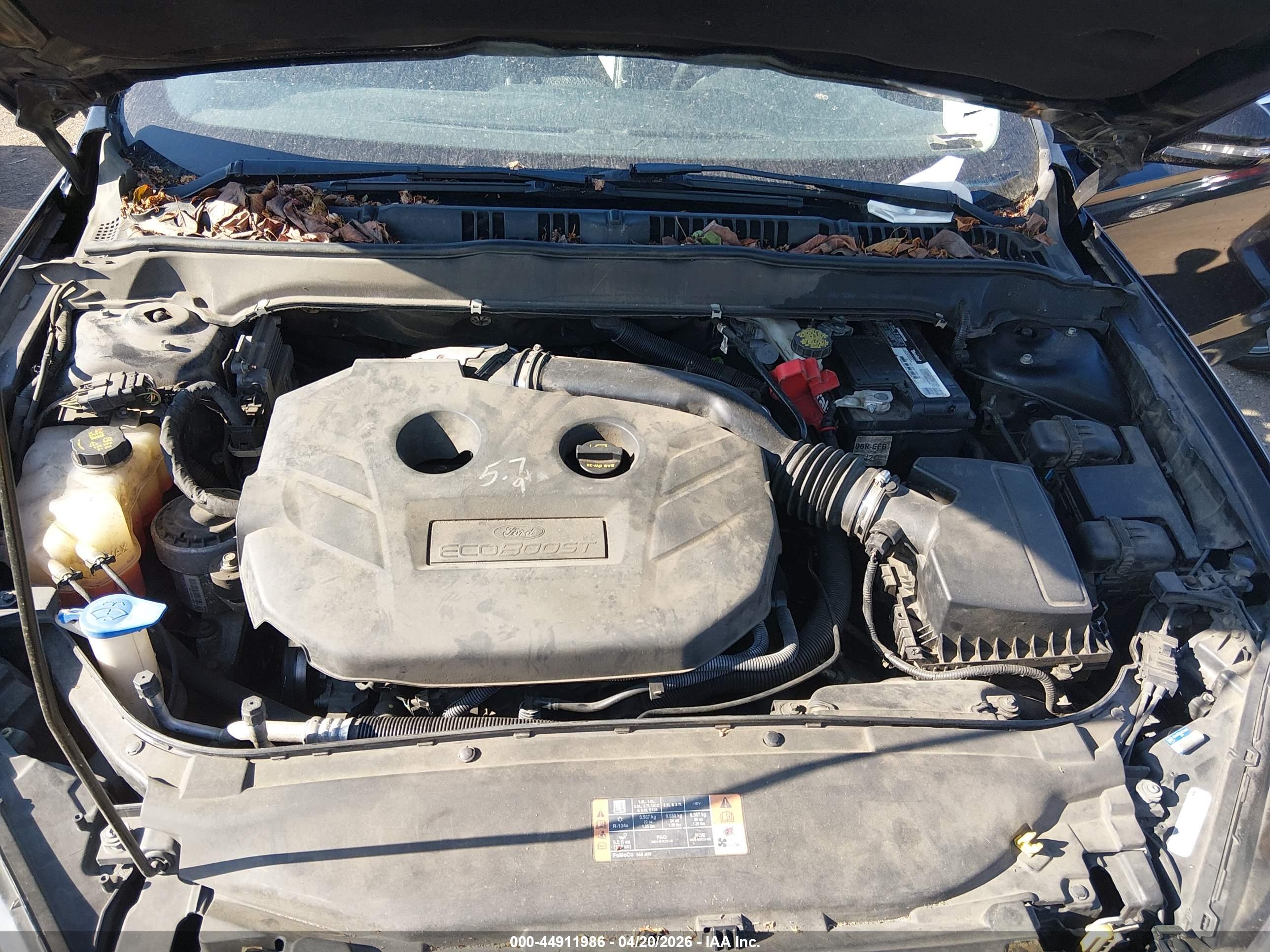 FORD FUSION image 10