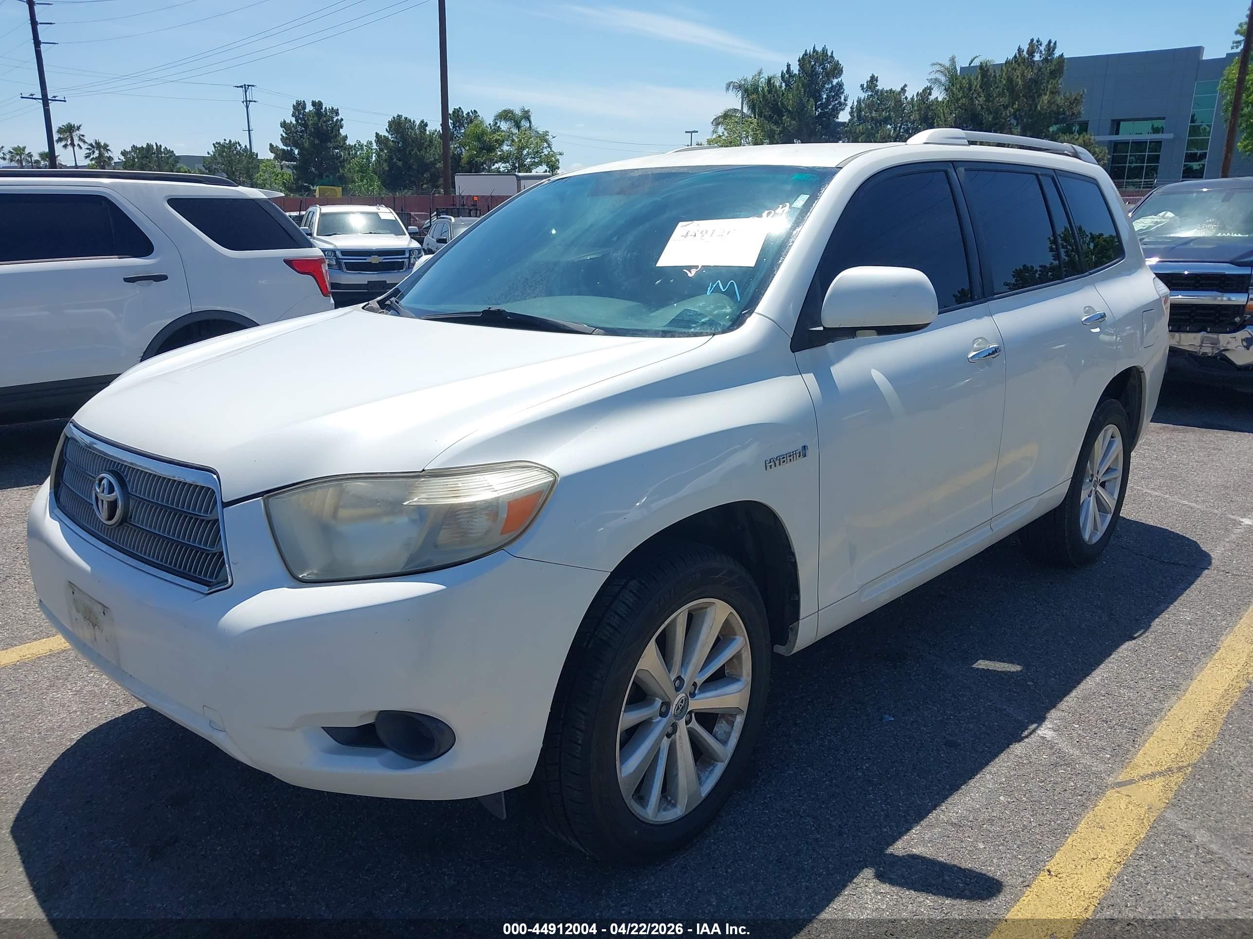 TOYOTA HIGHLANDER image 2