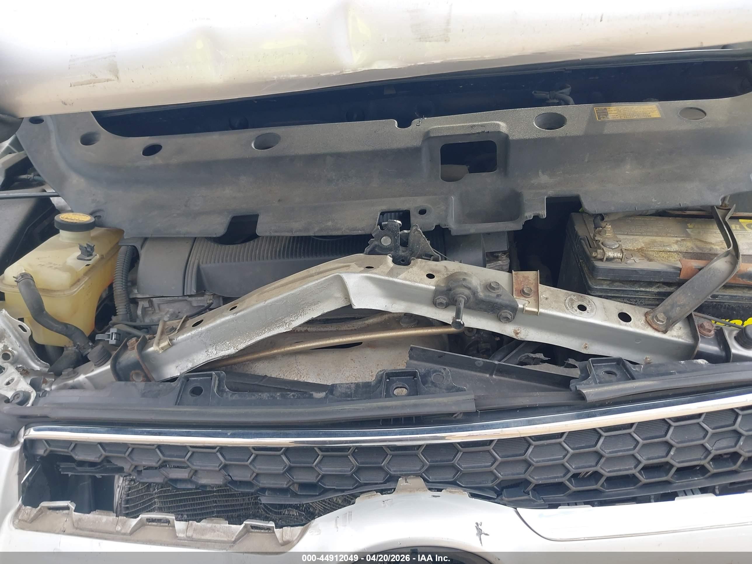 TOYOTA RAV4 image 10