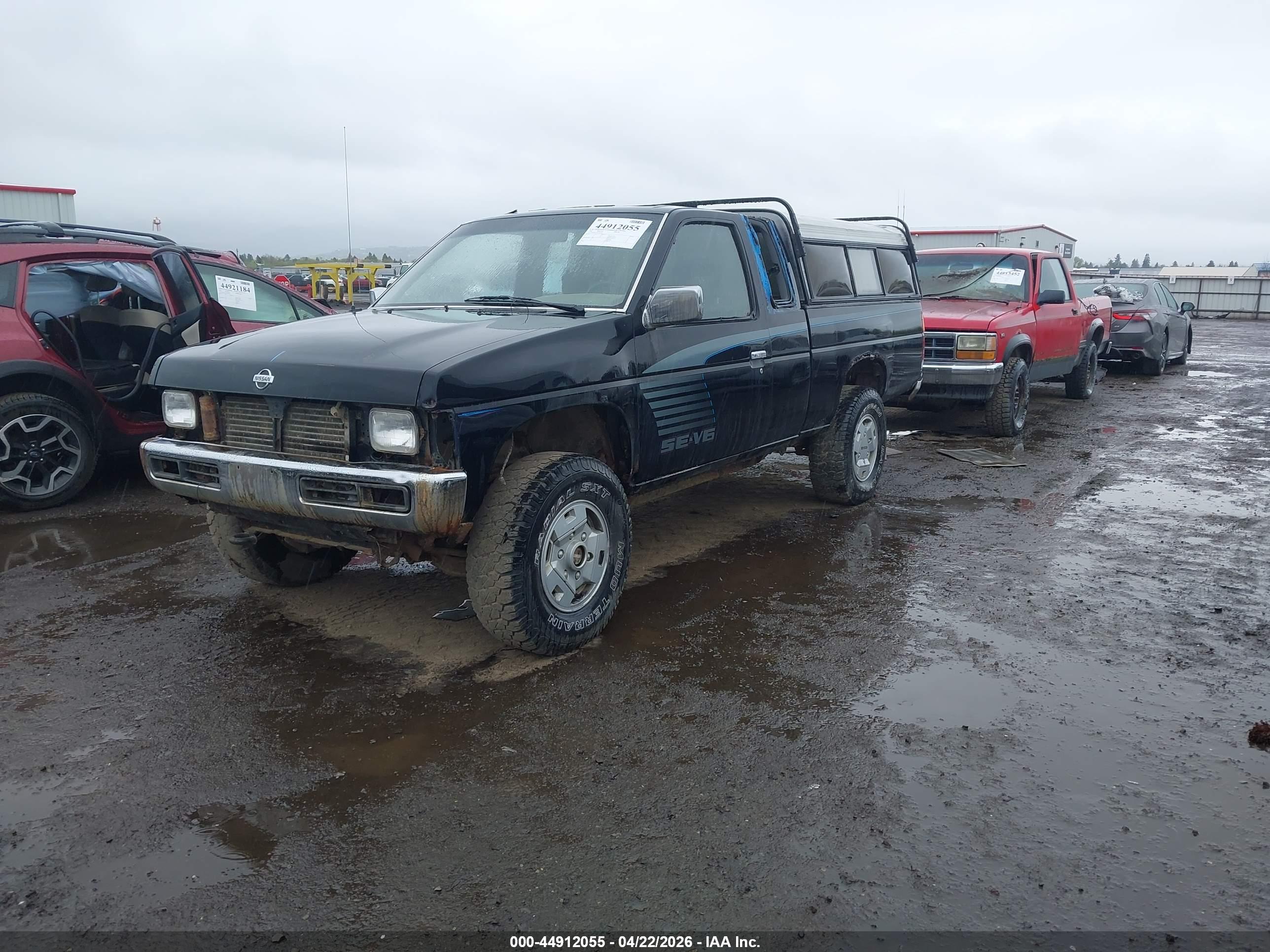 NISSAN TRUCK image 2