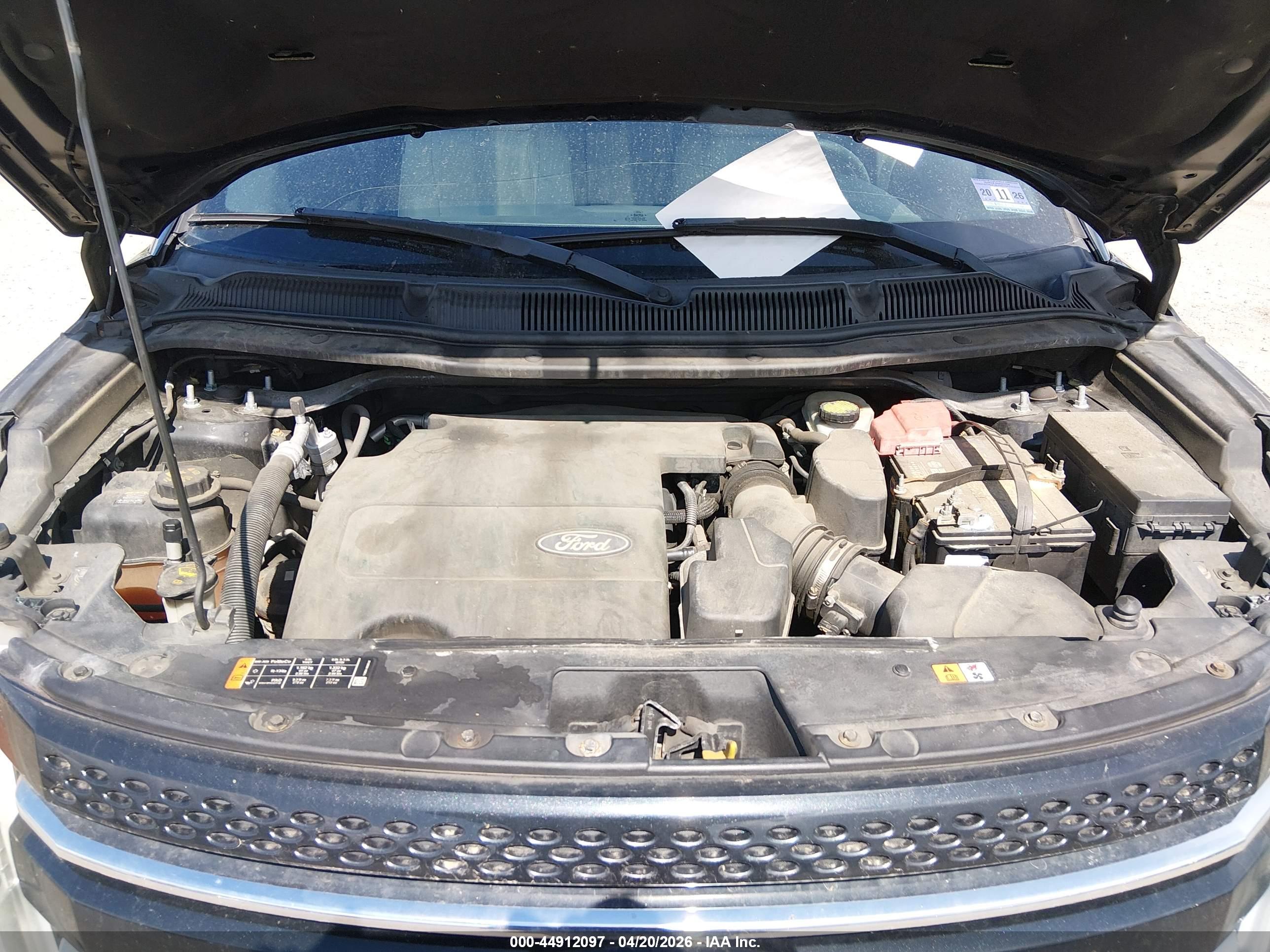 FORD EXPLORER image 10