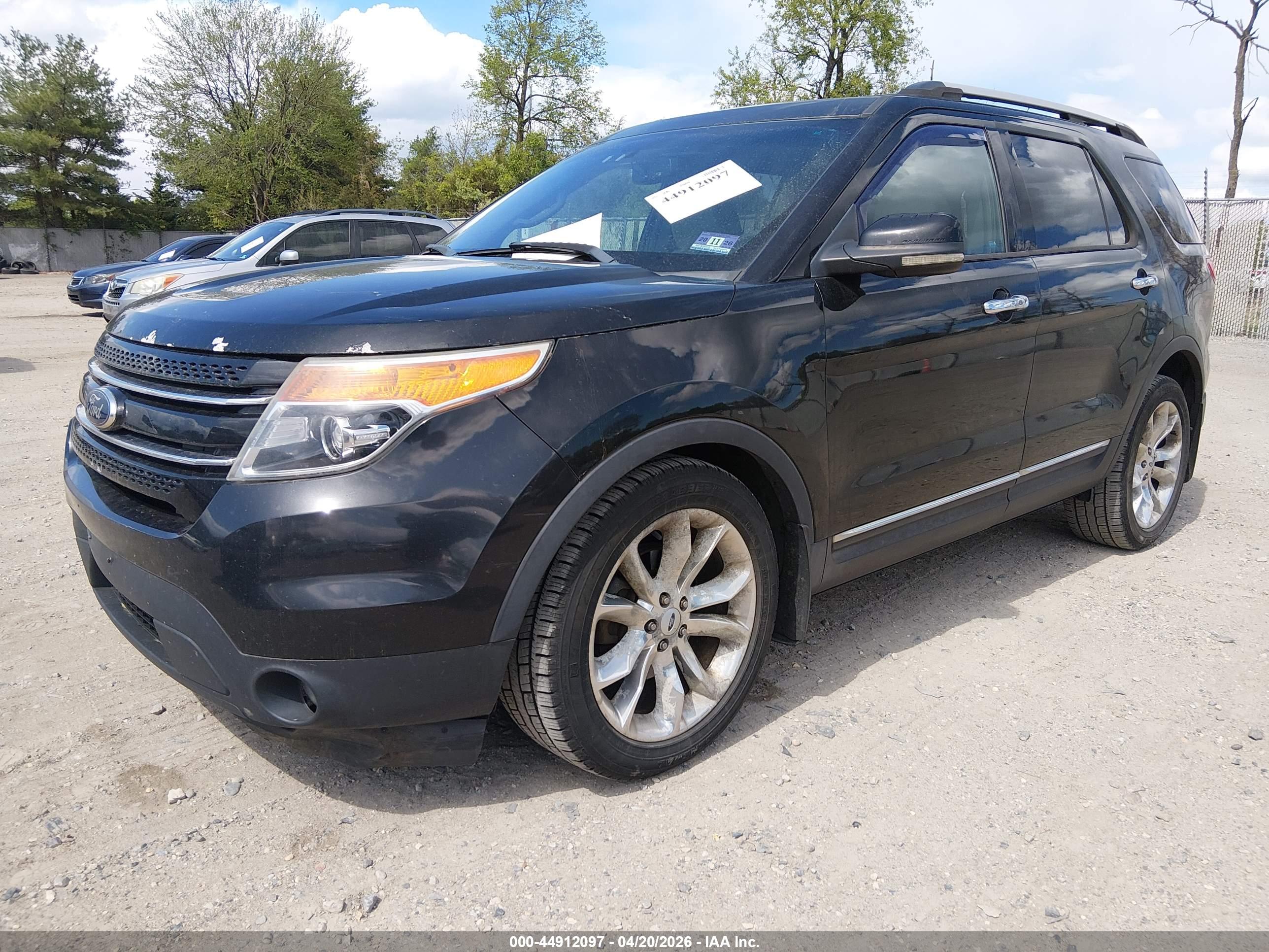 FORD EXPLORER image 2