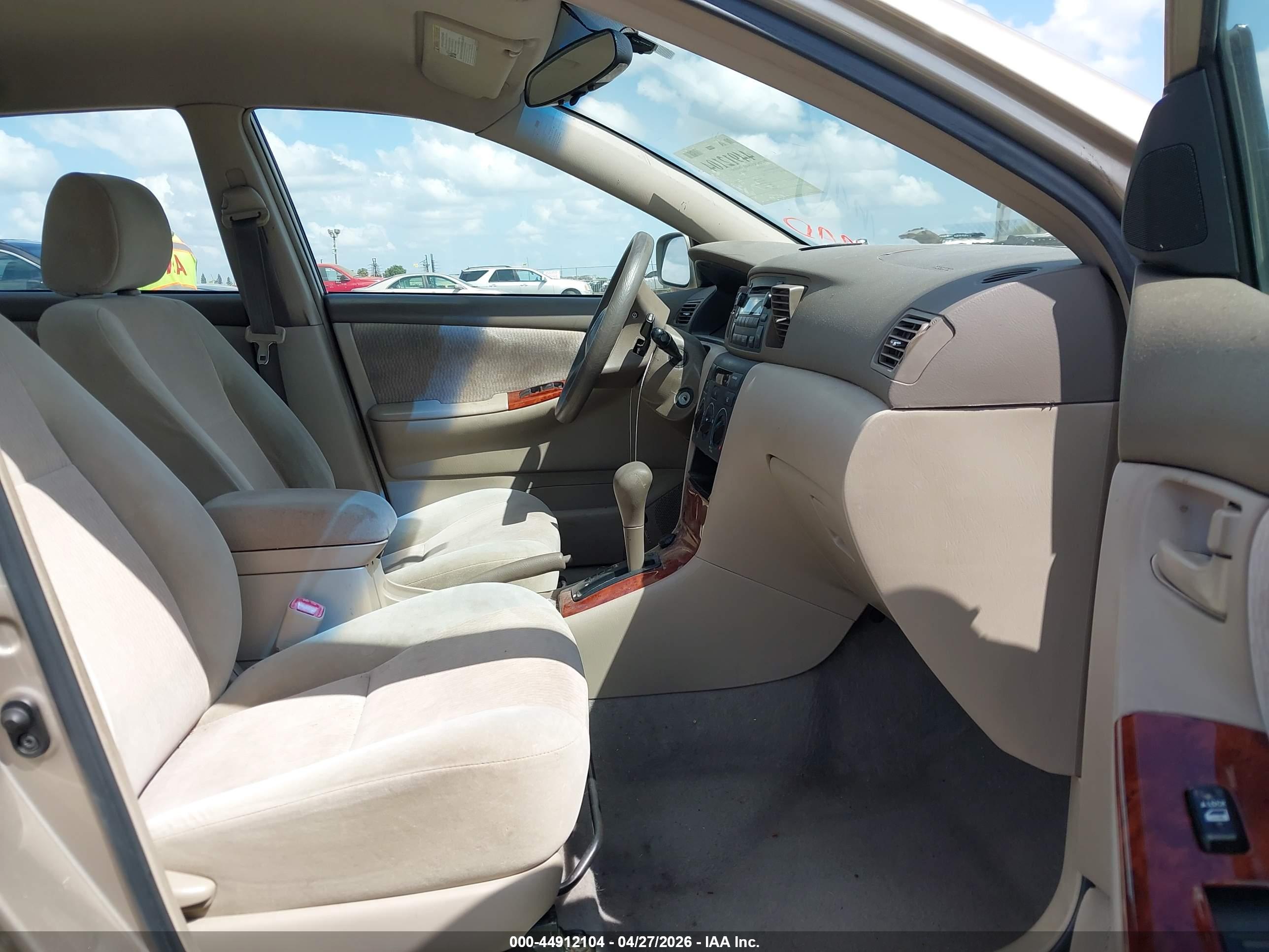 TOYOTA COROLLA image 5