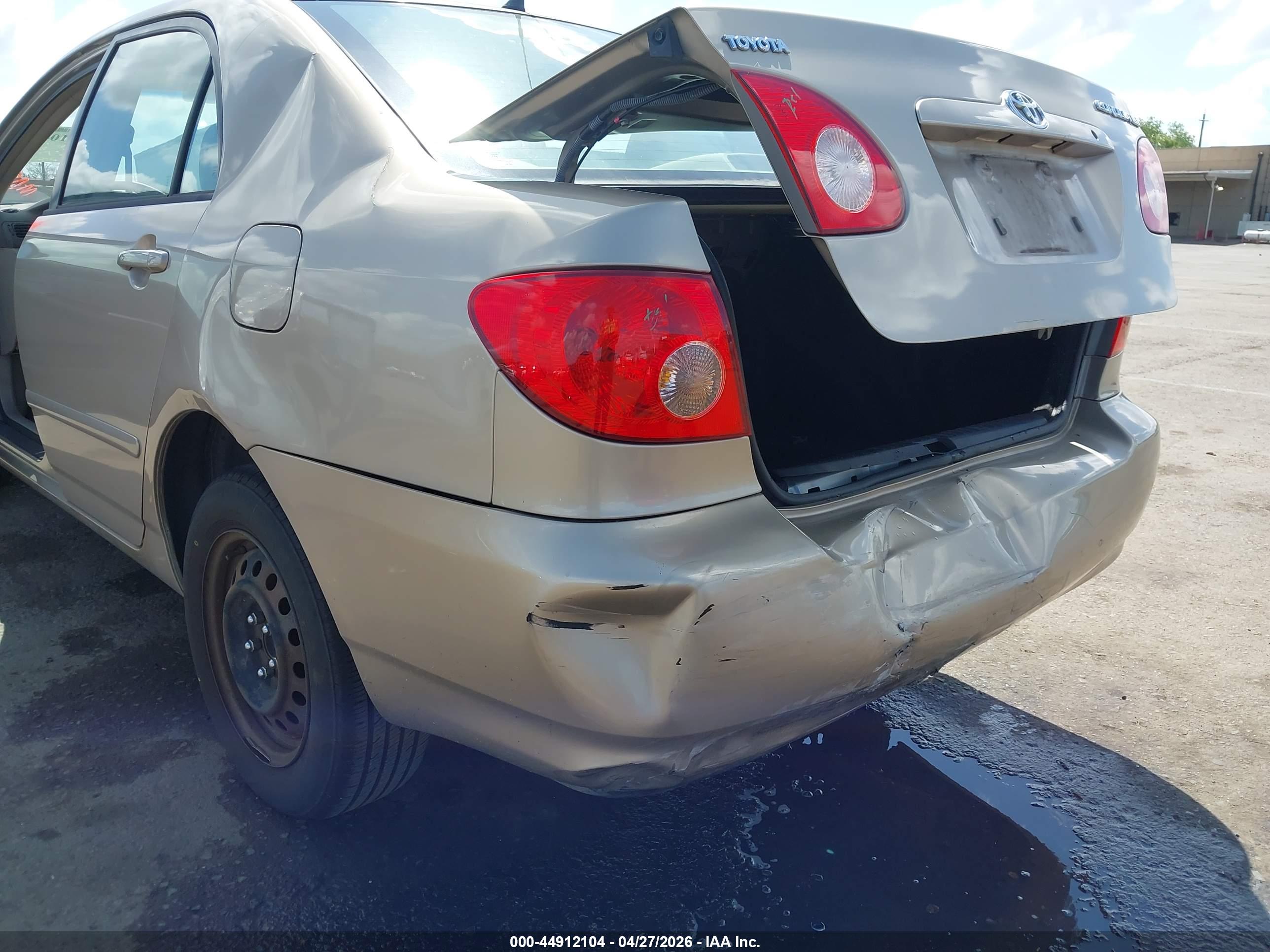 TOYOTA COROLLA image 6