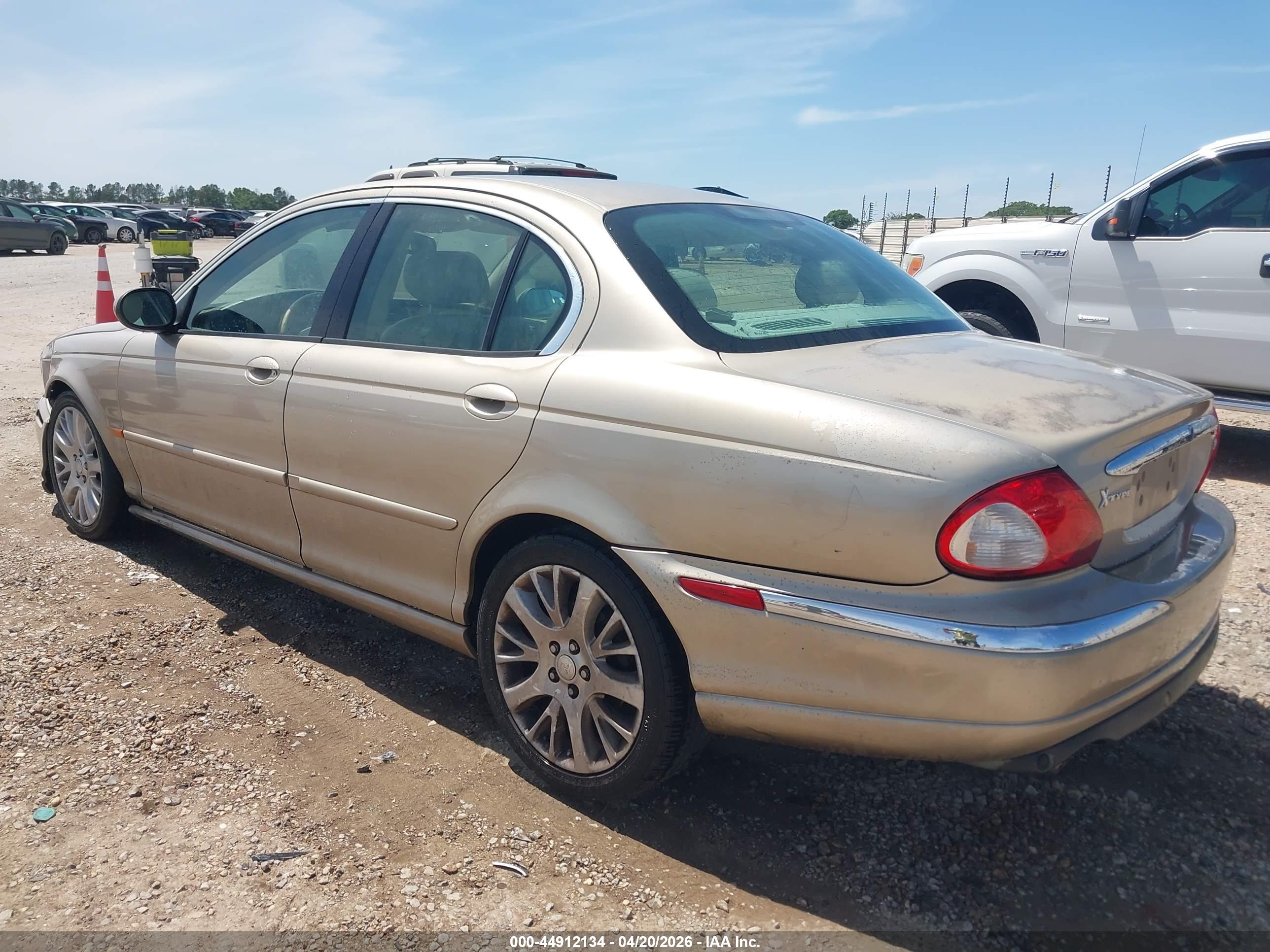 JAGUAR X-TYPE image 3