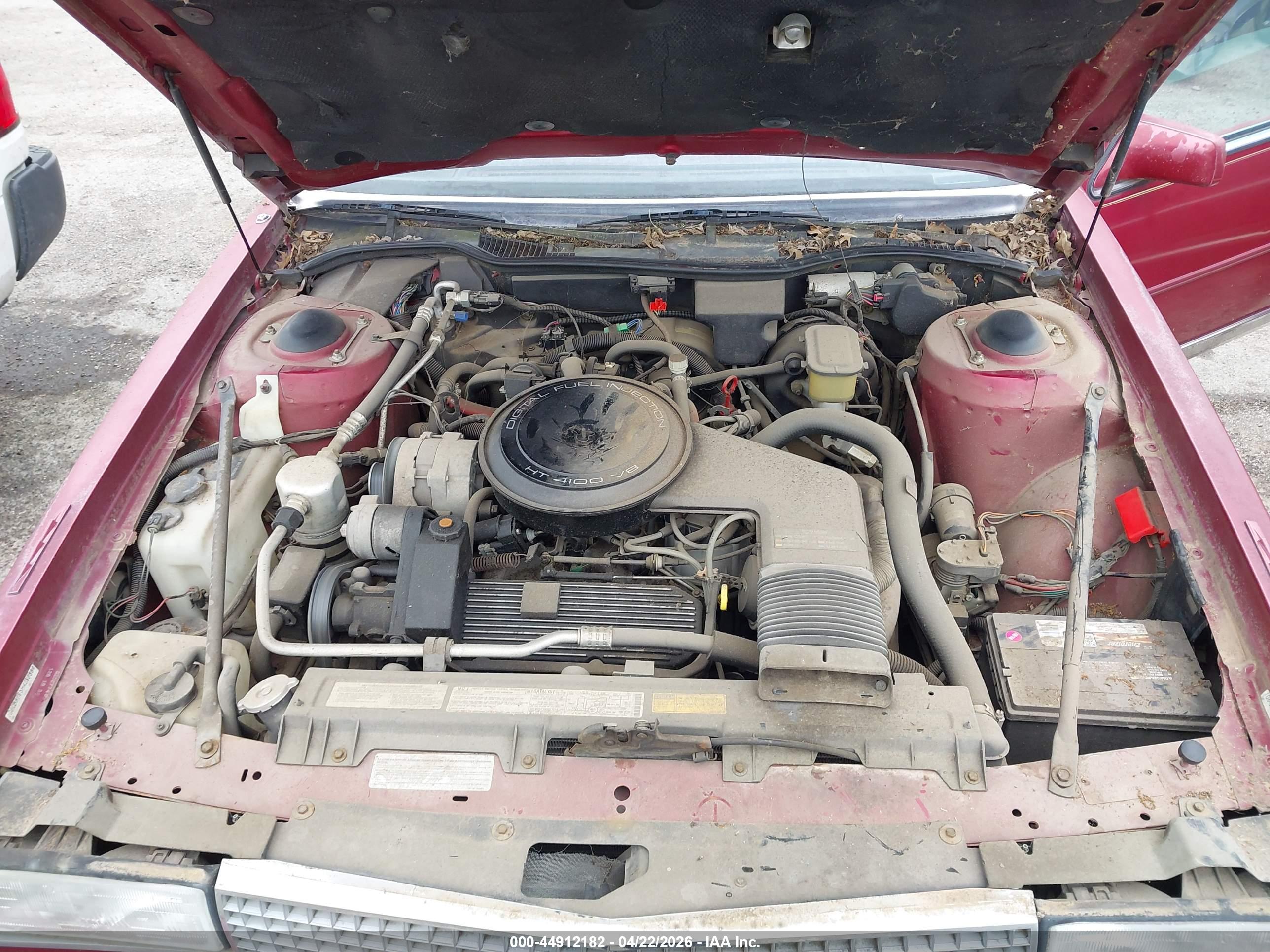 CADILLAC FLEETWOOD image 10