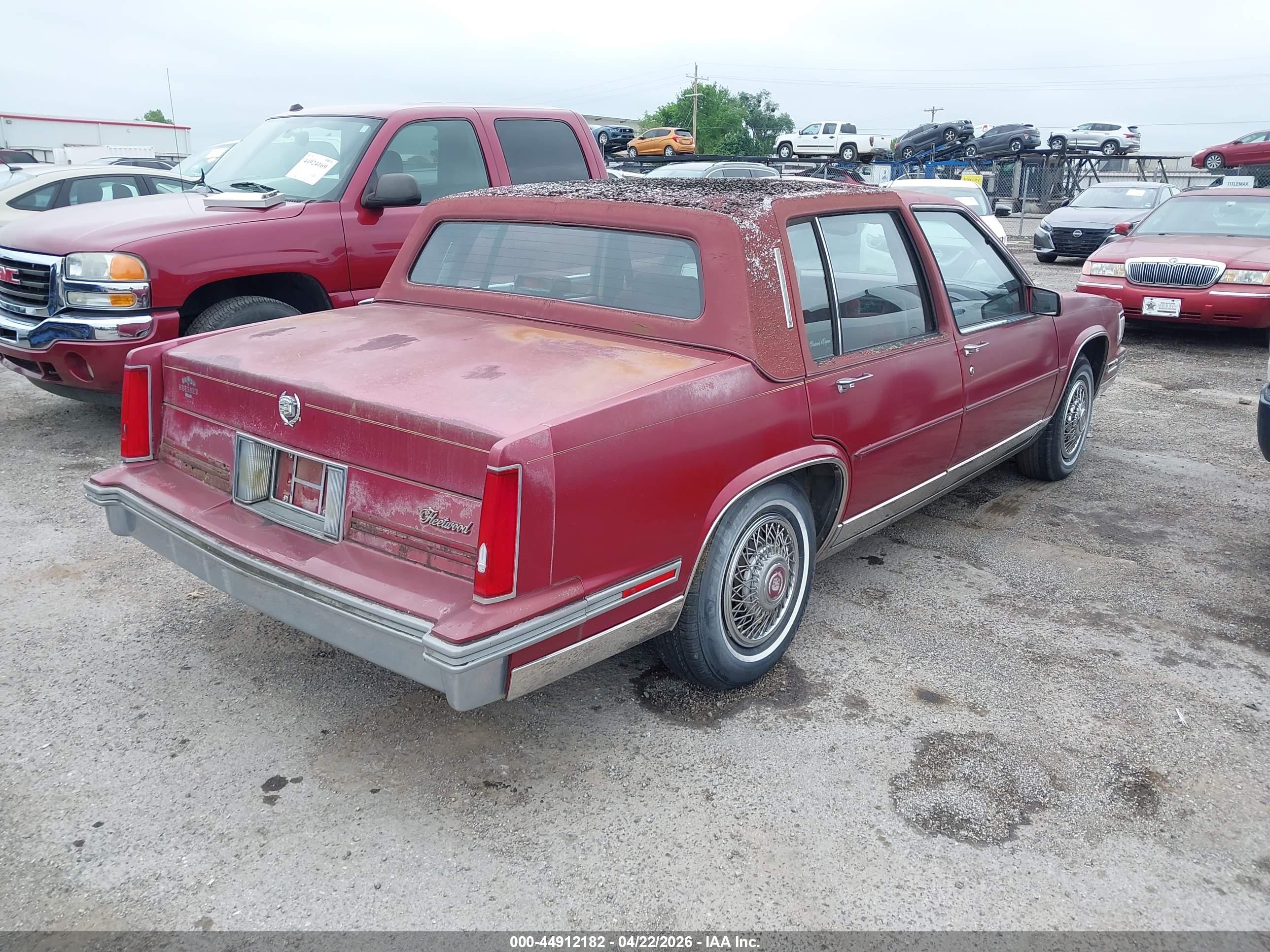 CADILLAC FLEETWOOD image 4