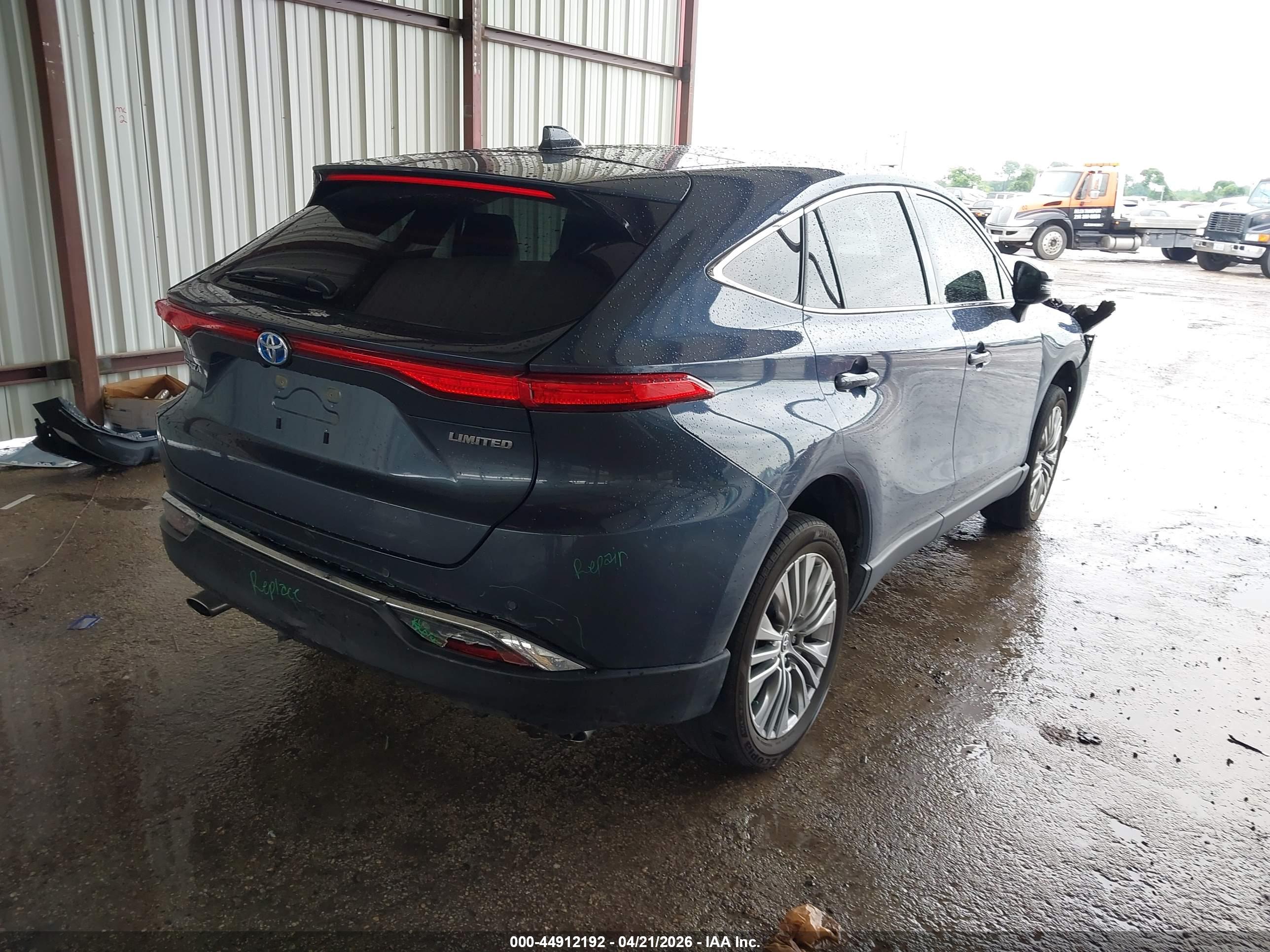 TOYOTA VENZA image 4
