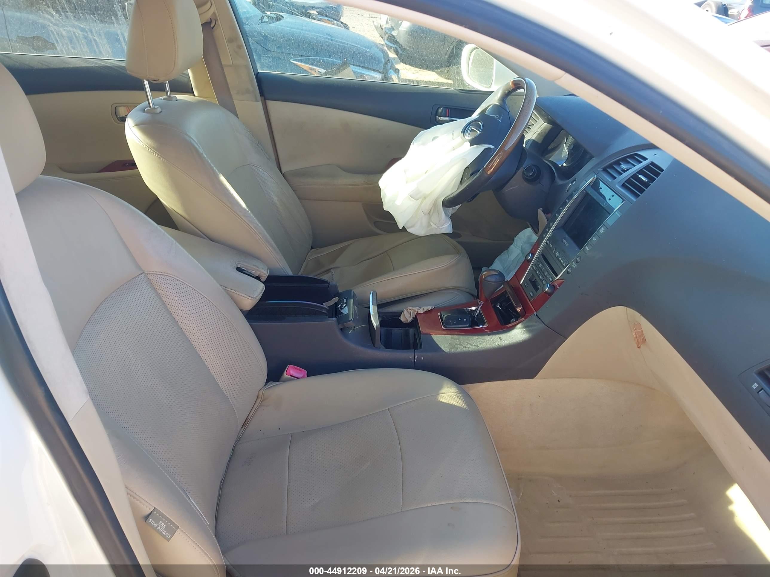 LEXUS ES image 5