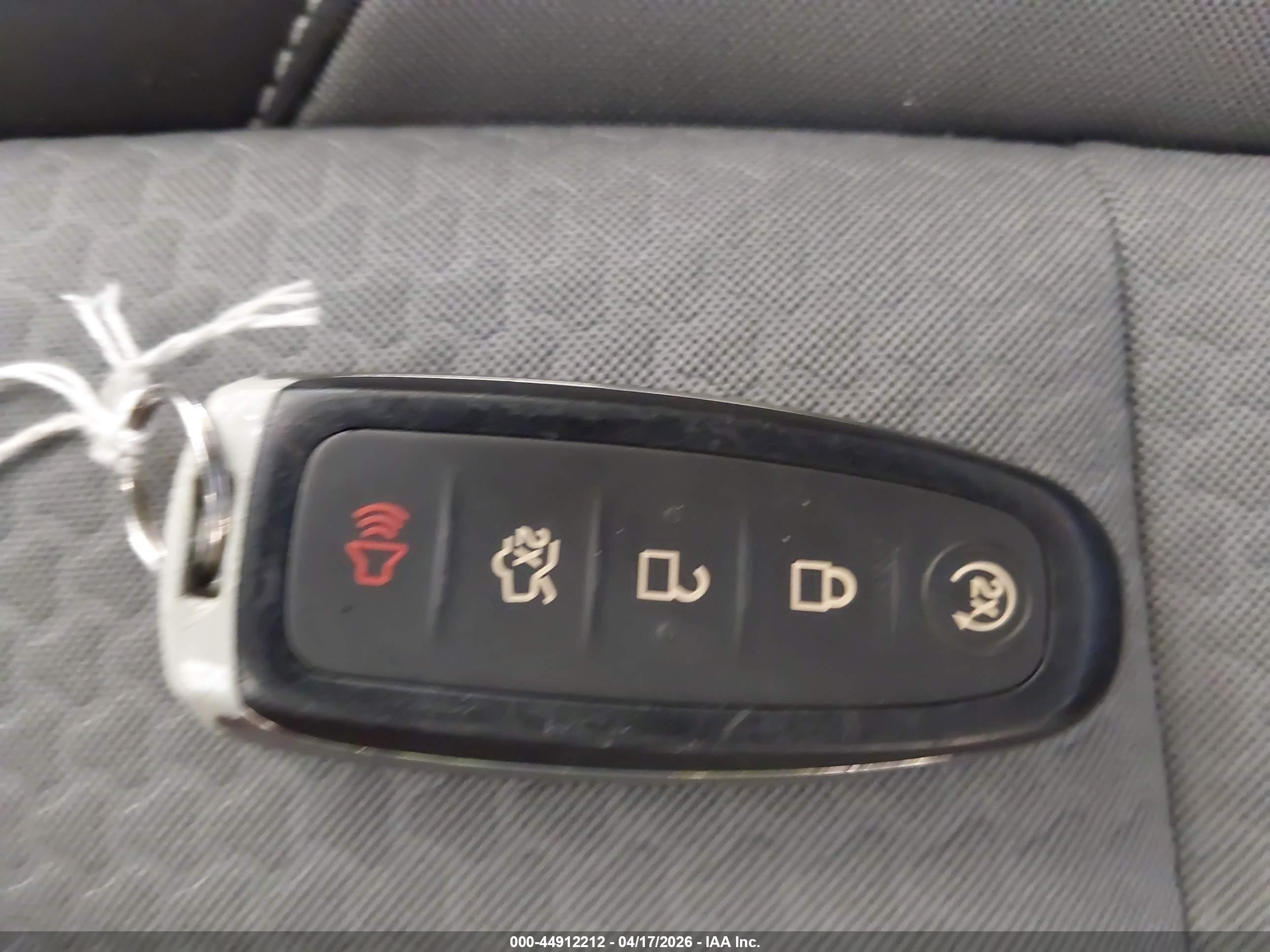 FORD ESCAPE image 11