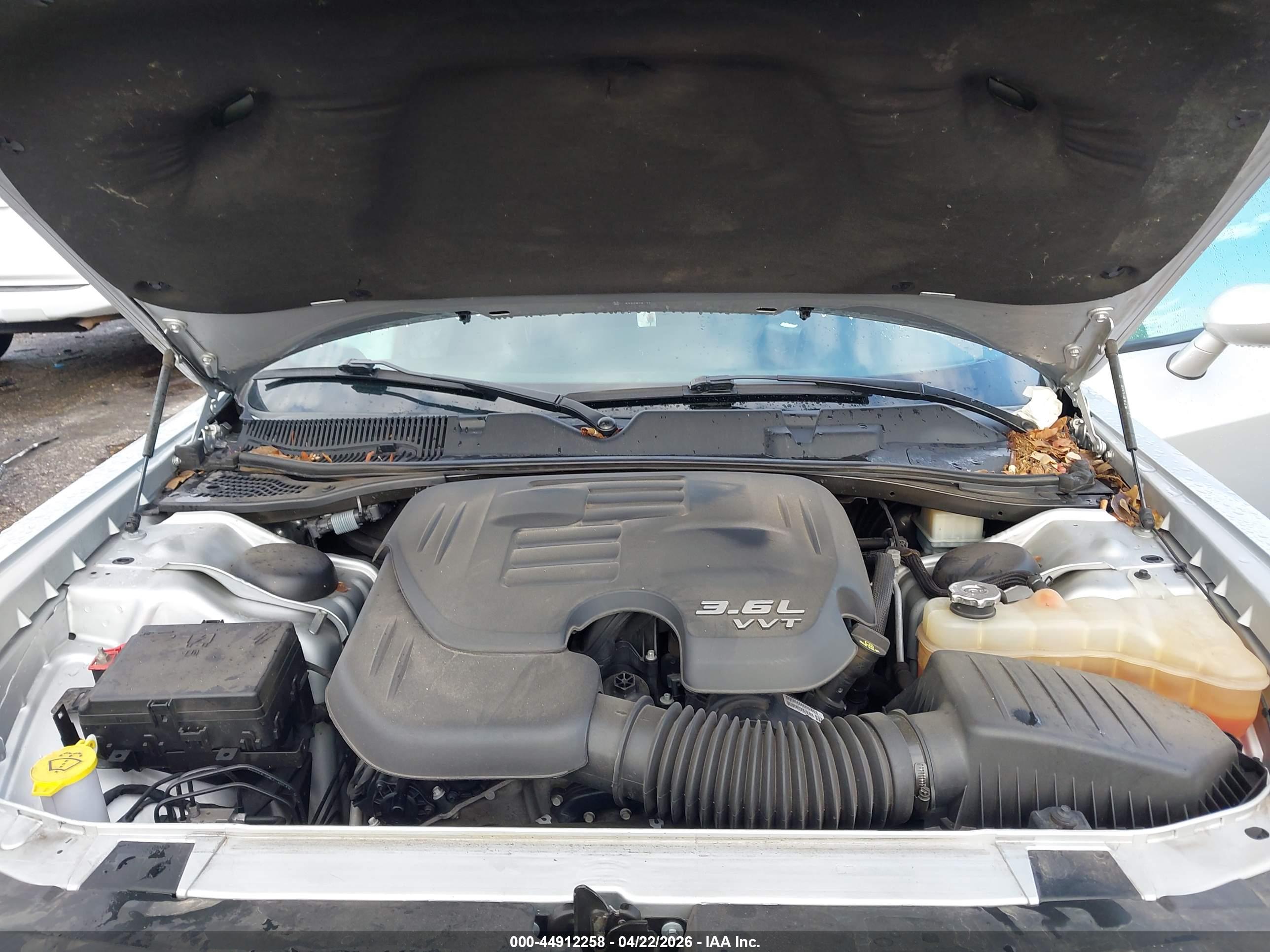 DODGE CHALLENGER image 10