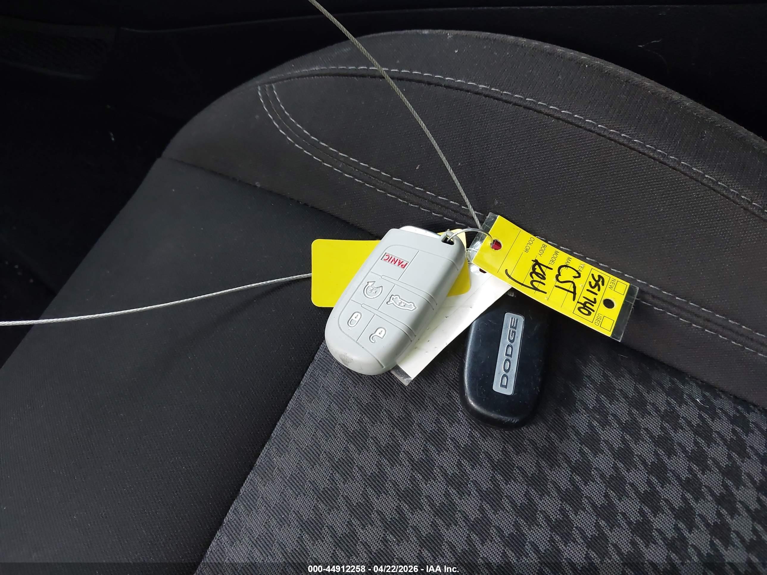 DODGE CHALLENGER image 11