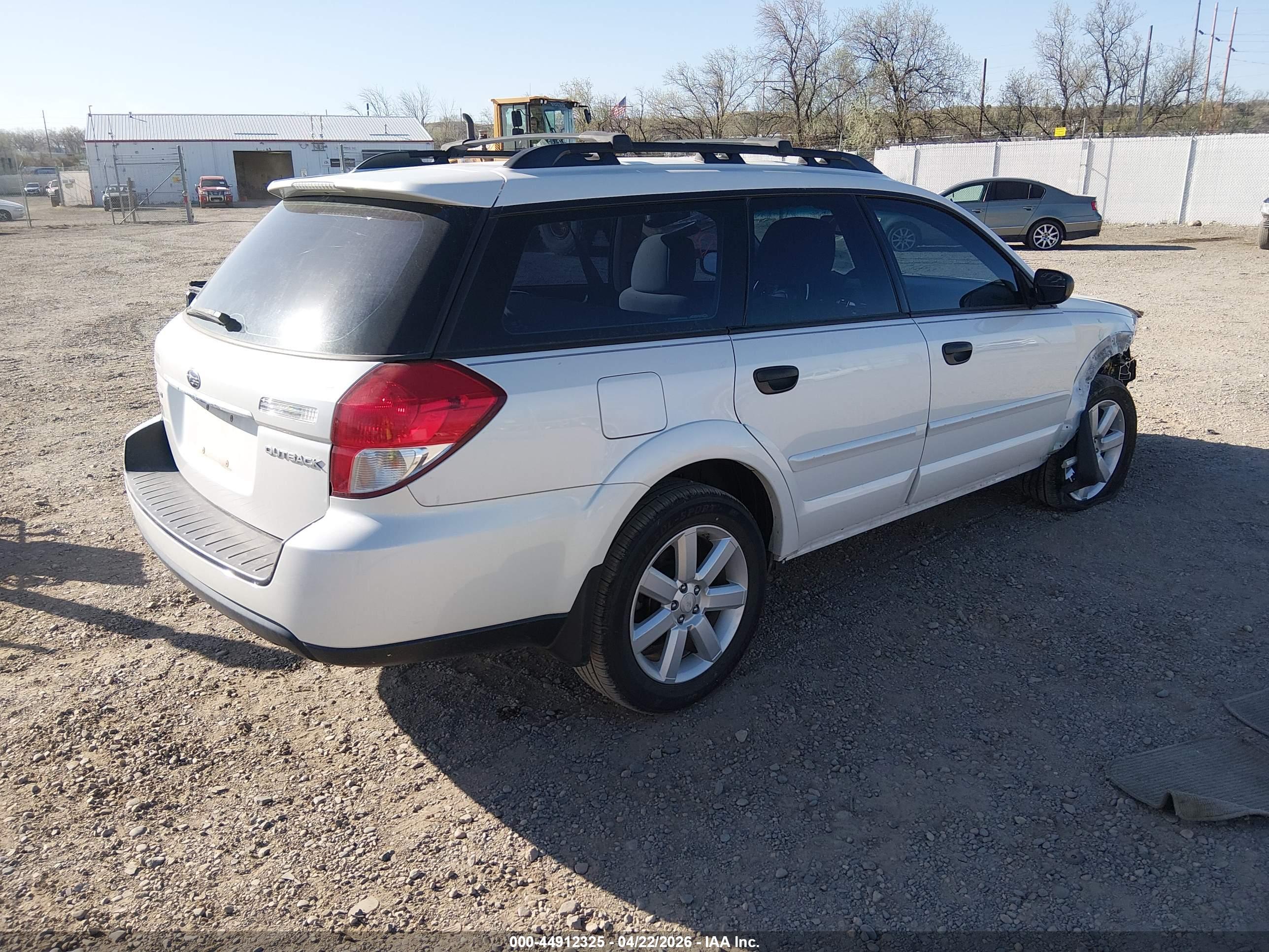 SUBARU OUTBACK image 4
