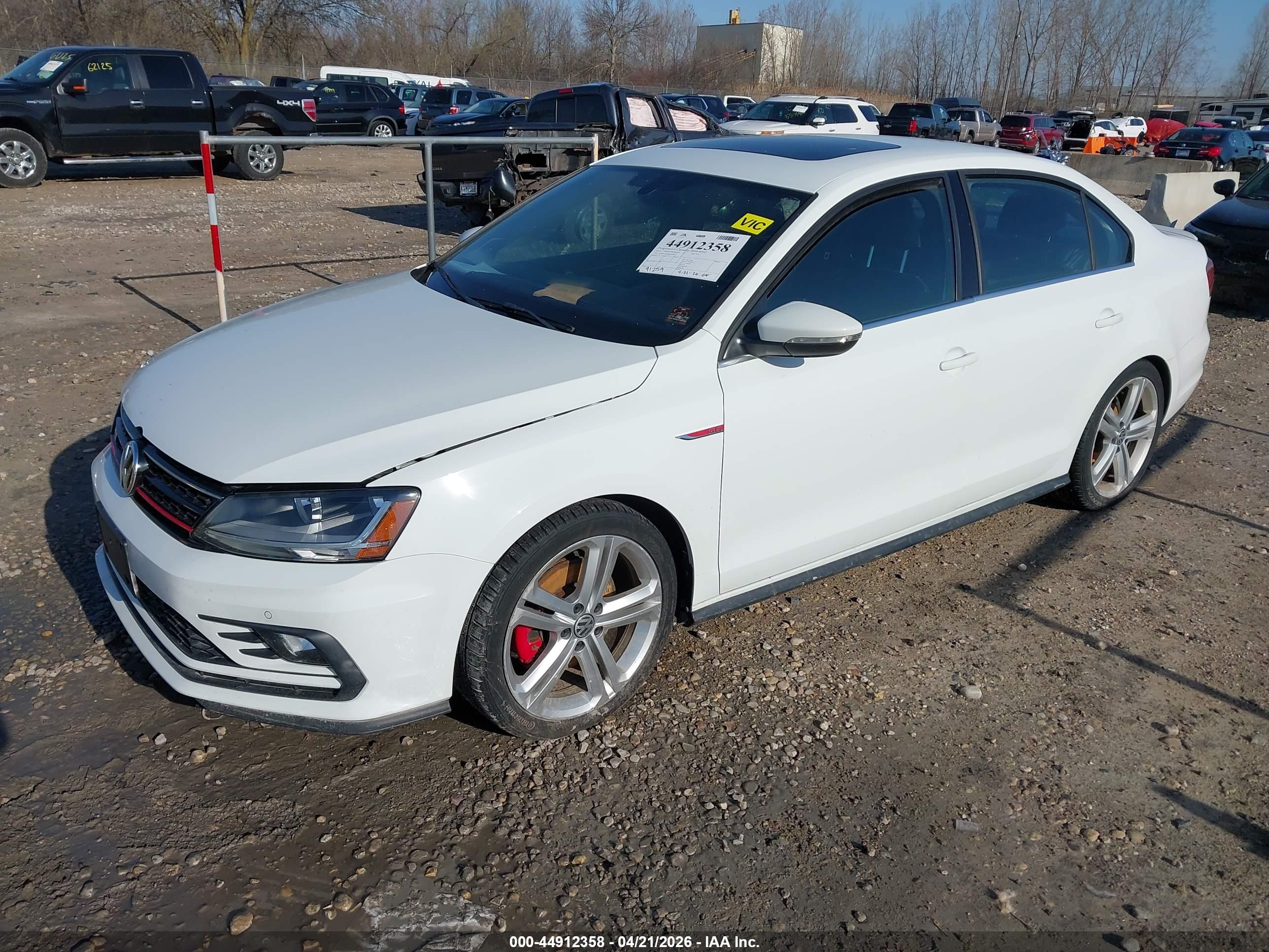 VOLKSWAGEN JETTA image 2