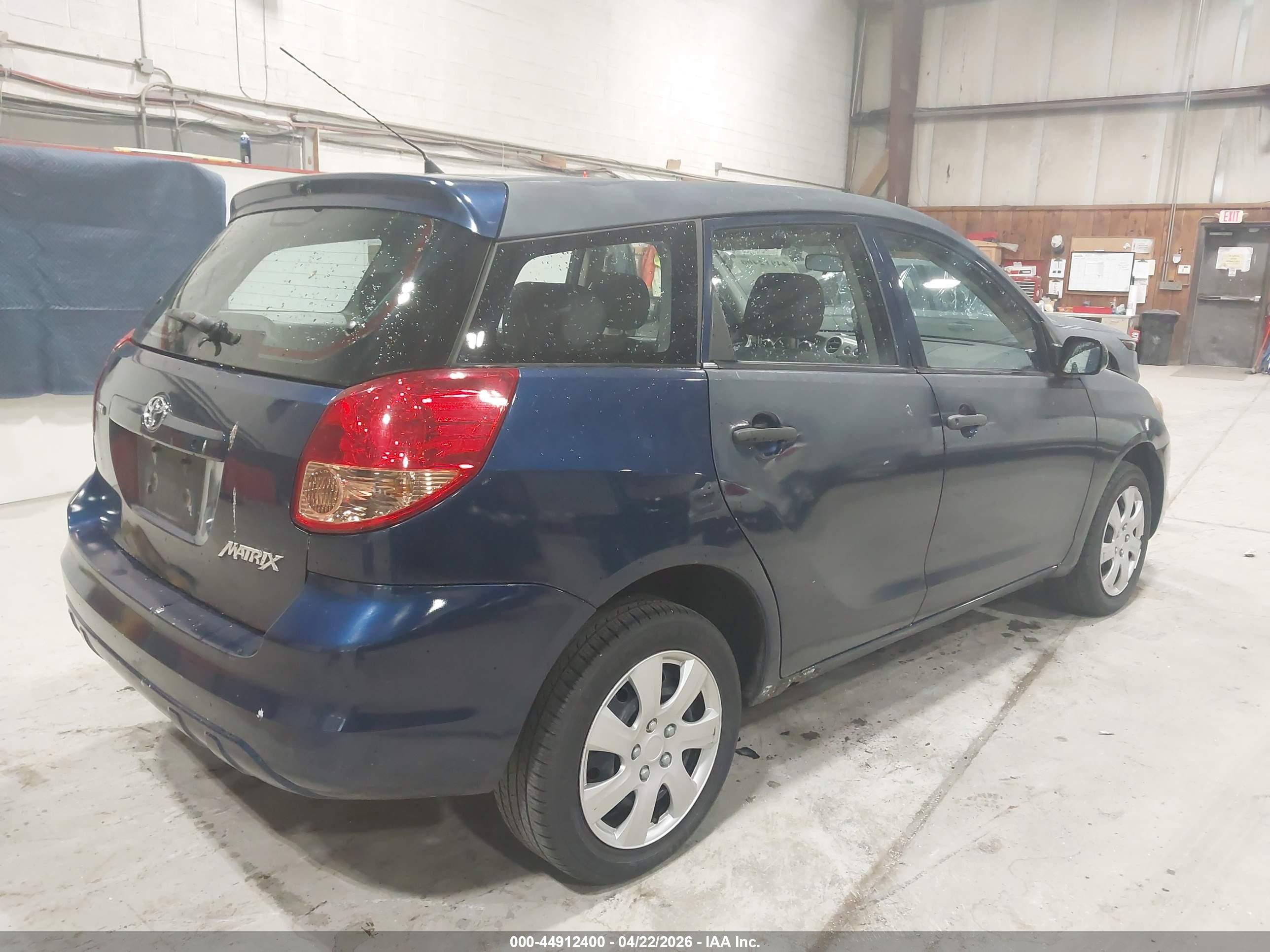 TOYOTA MATRIX image 4