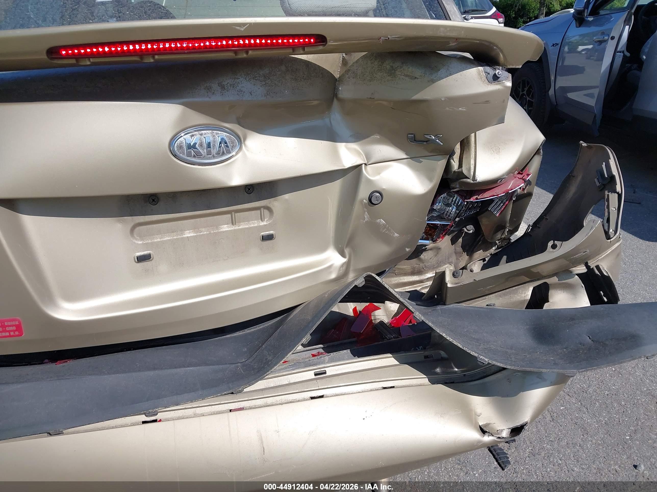 KIA RIO image 6