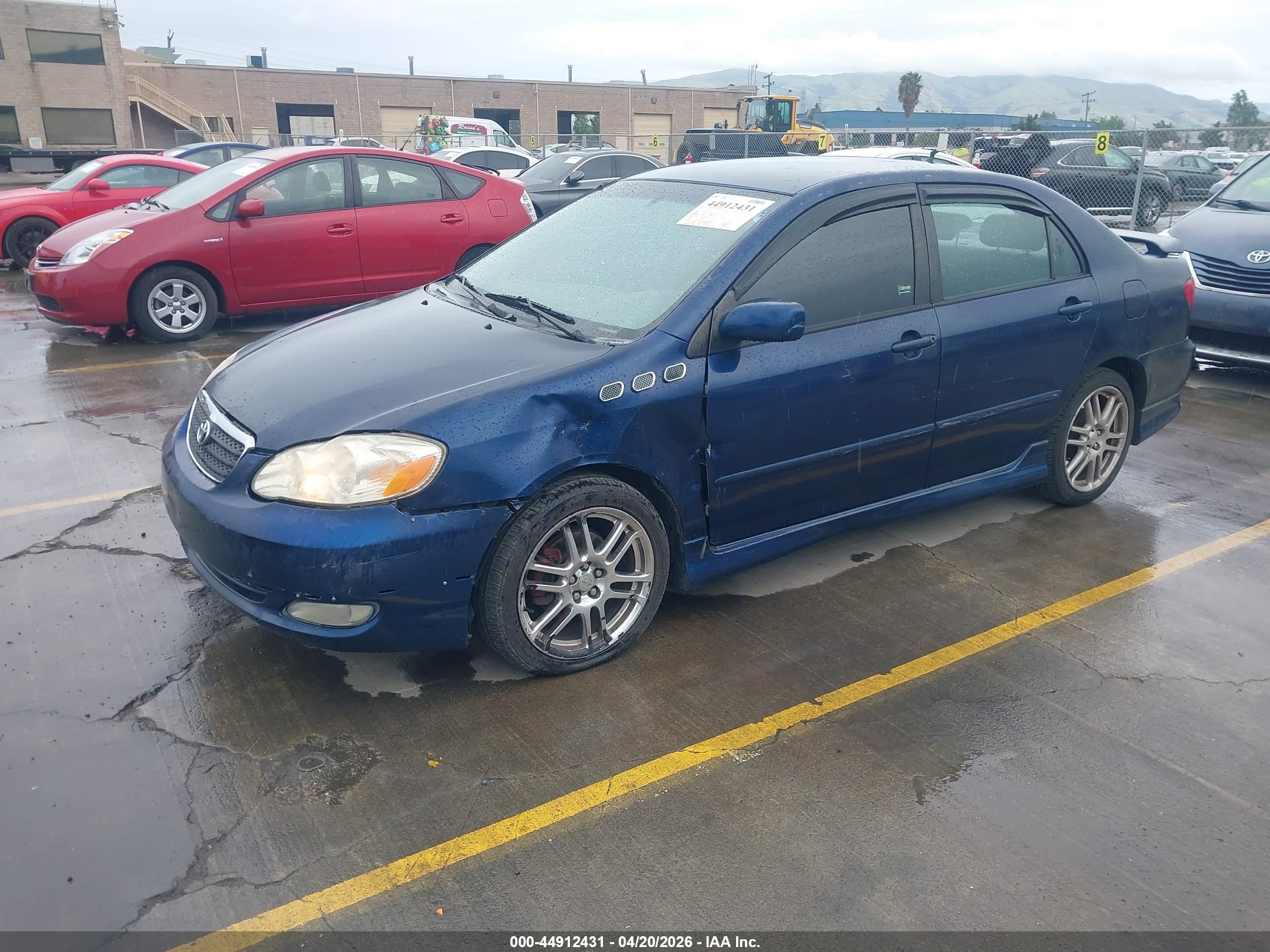 TOYOTA COROLLA image 2