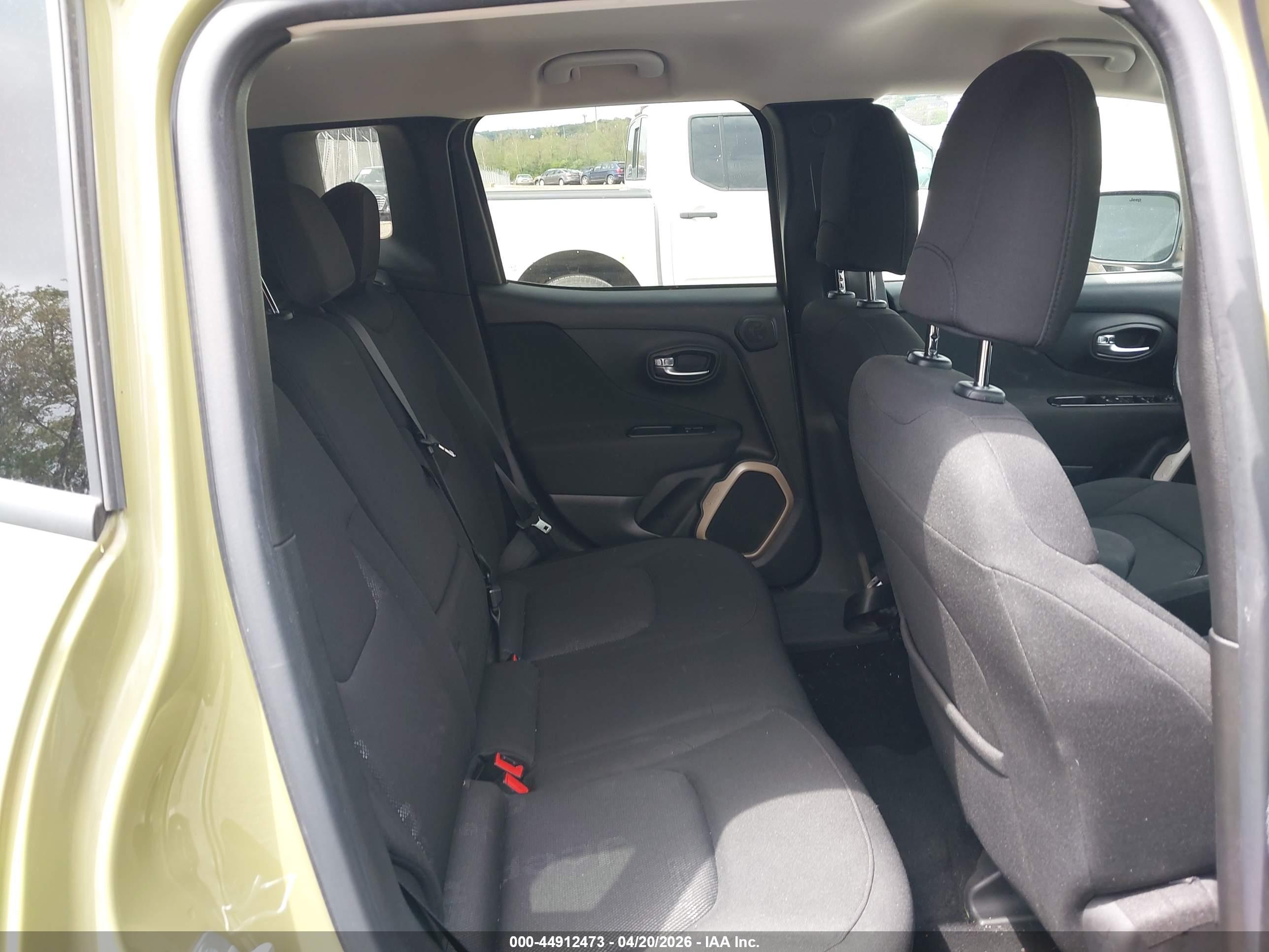 JEEP RENEGADE image 8