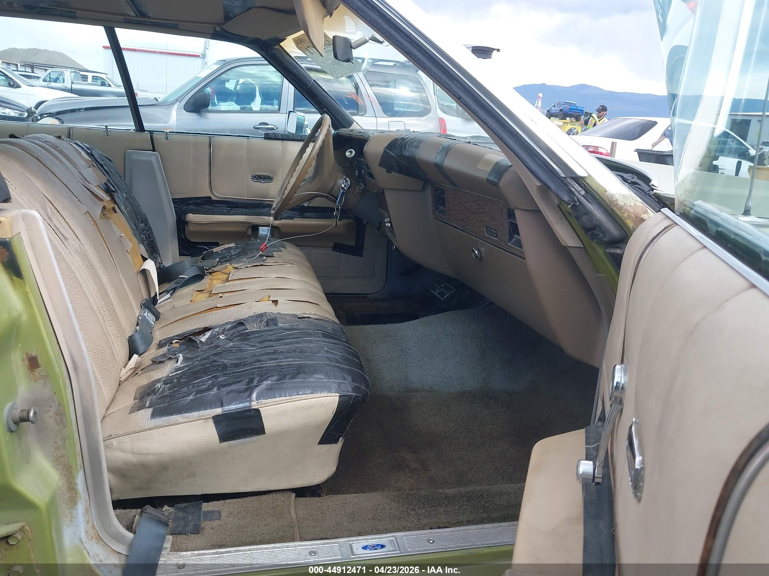 FORD LTD image 5