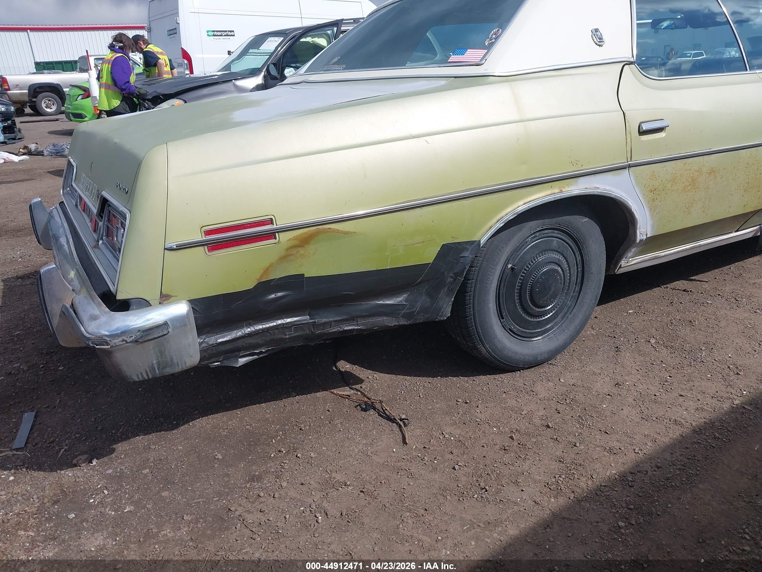 FORD LTD image 6