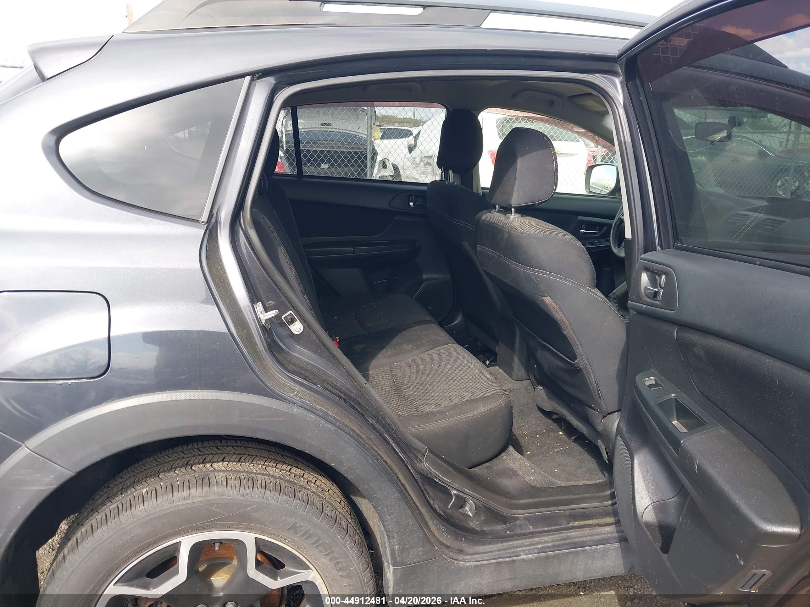 SUBARU XV image 8