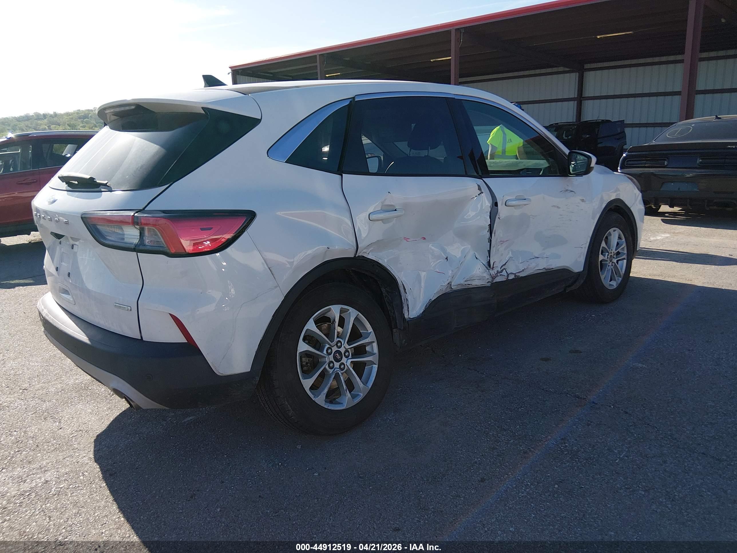 FORD ESCAPE image 4