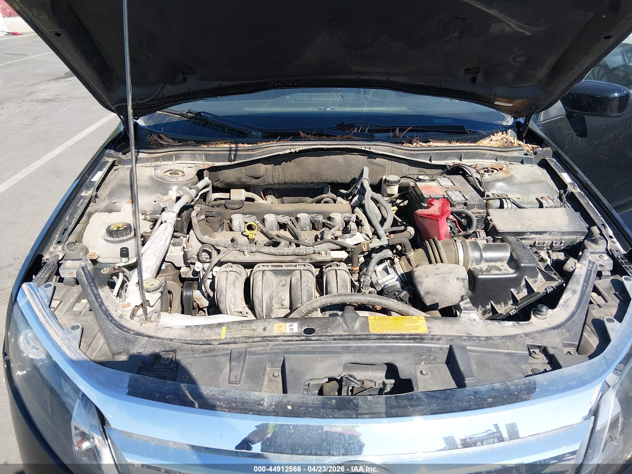 FORD FUSION image 10