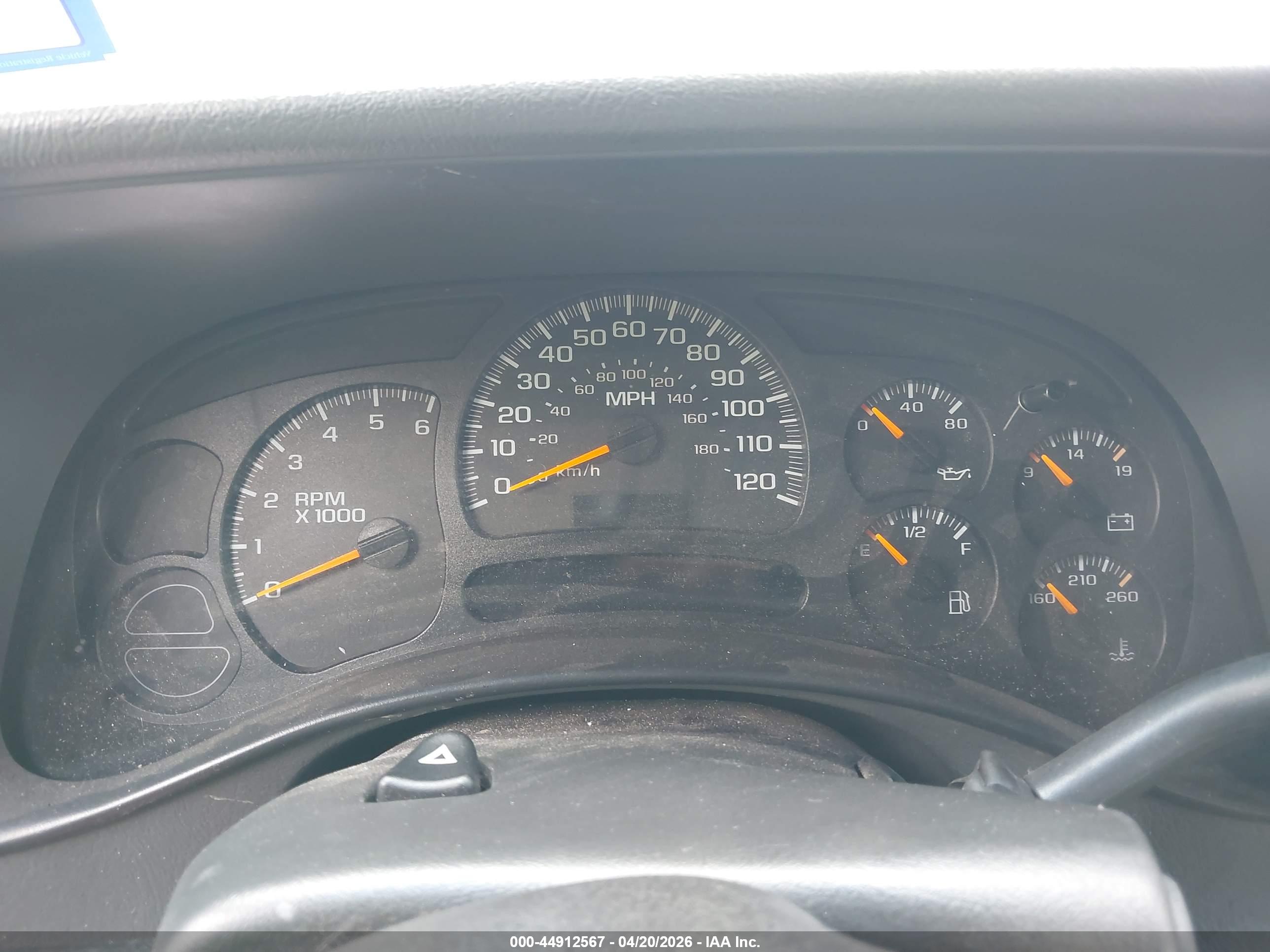 CHEVROLET SILVERADO image 7