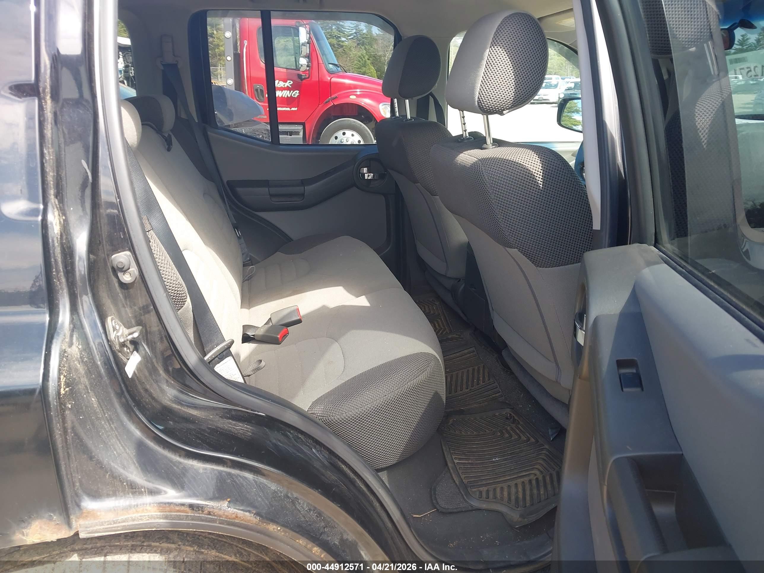 NISSAN XTERRA image 8