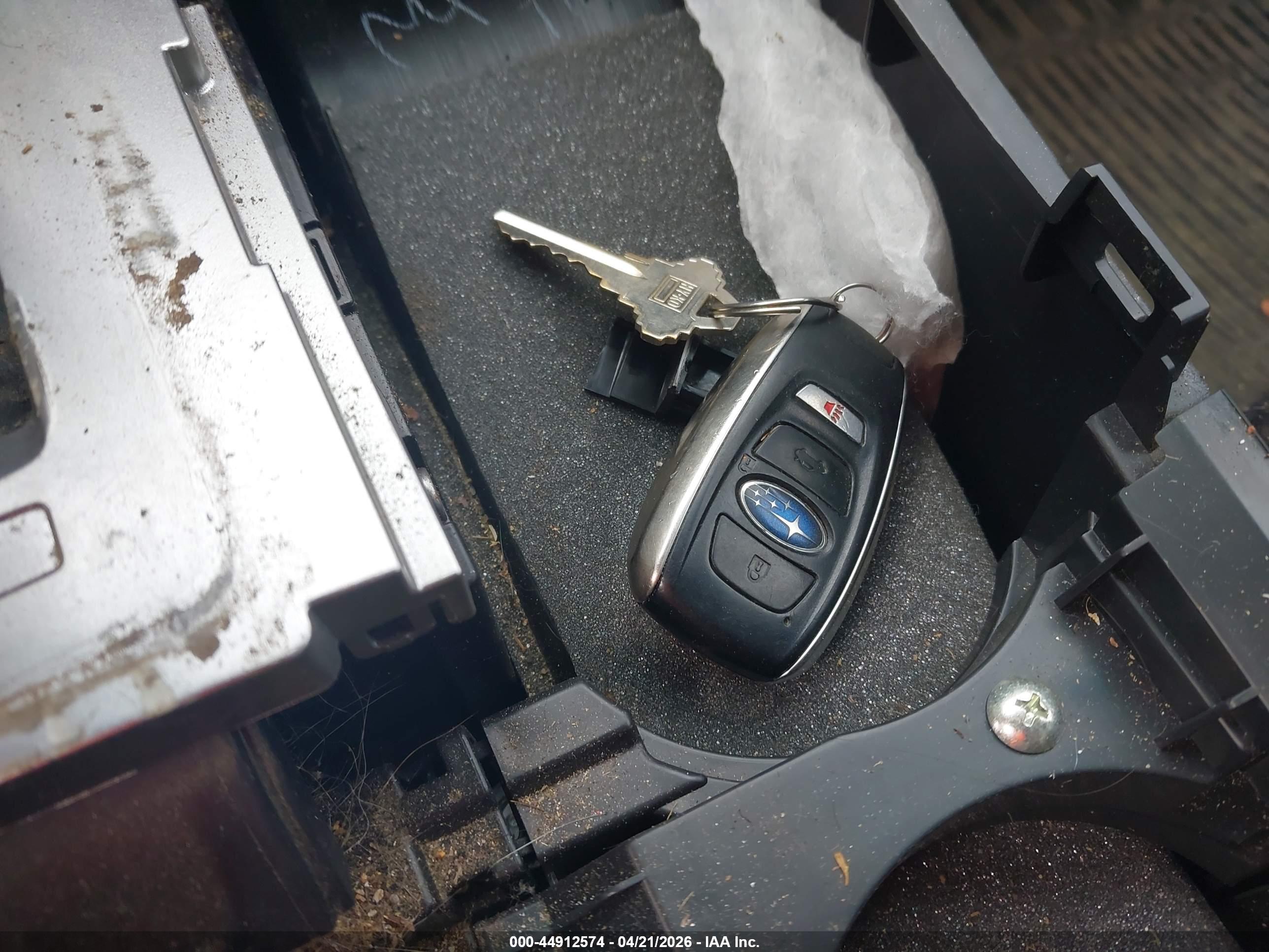 SUBARU OUTBACK image 11
